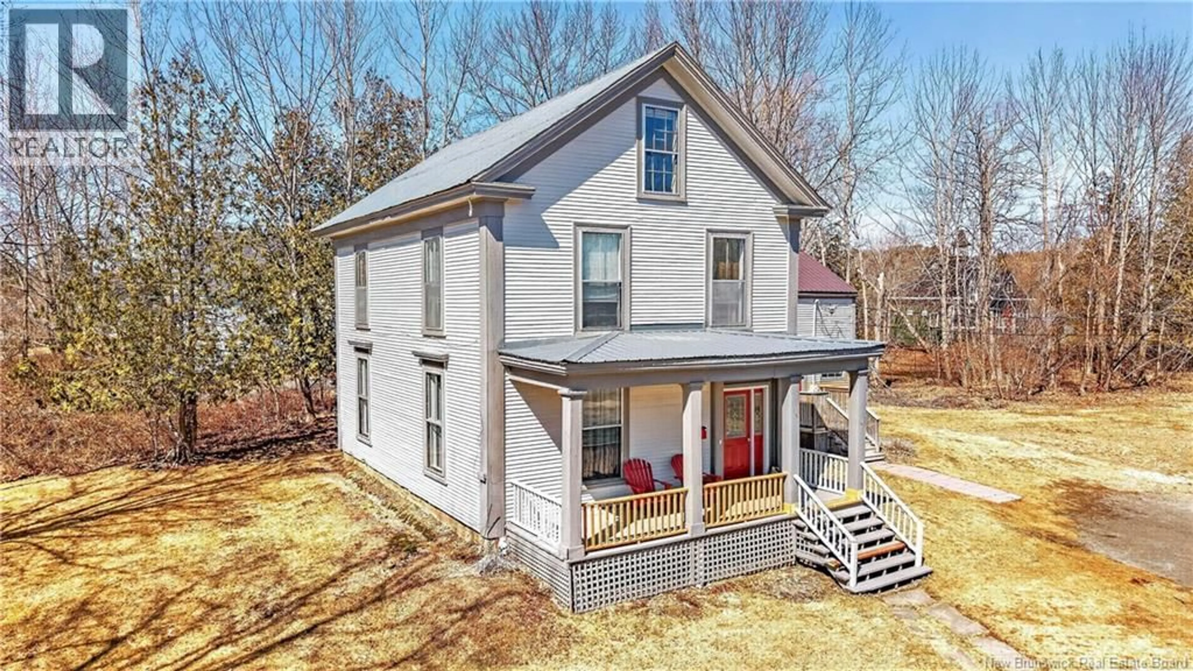 A pic from outside/outdoor area/front of a property/back of a property/a pic from drone, building for 4 ELM STREET, St. Stephen New Brunswick E3L2S3