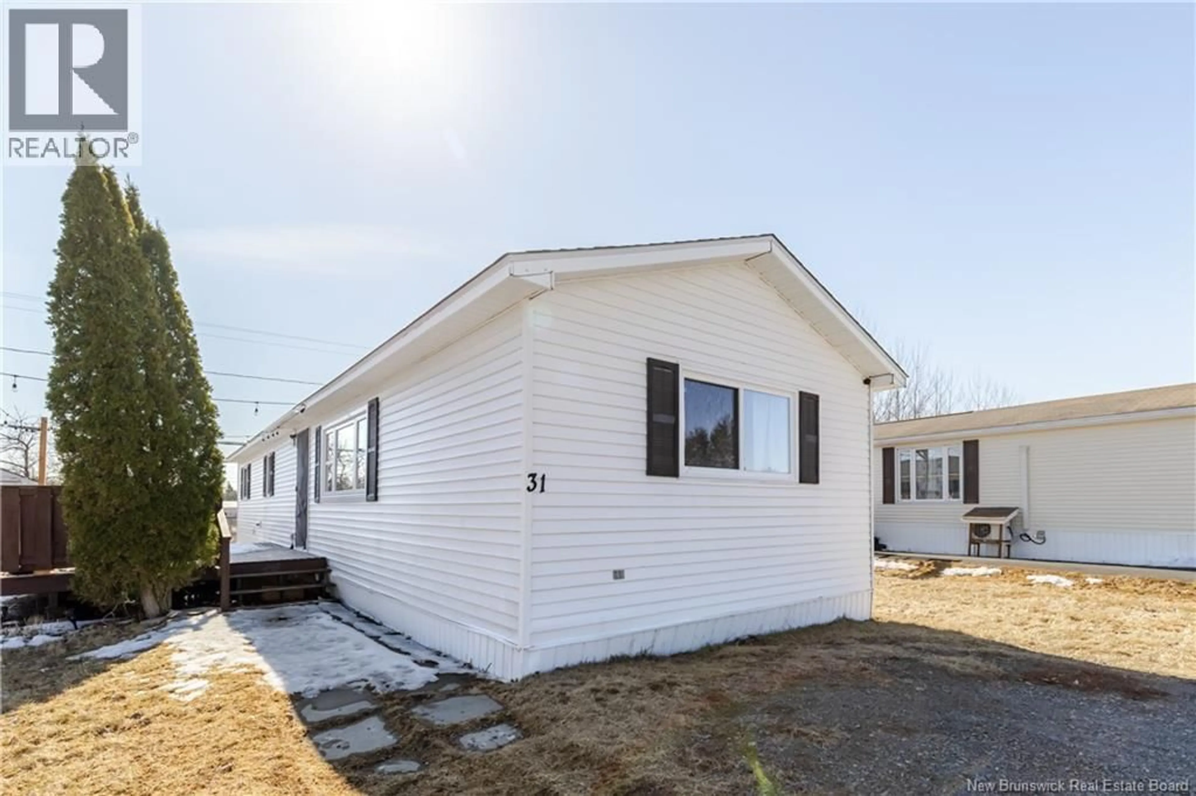 Home with vinyl exterior material, street for 31 LEAFWOOD CRESCENT, Fredericton New Brunswick E3B6N6