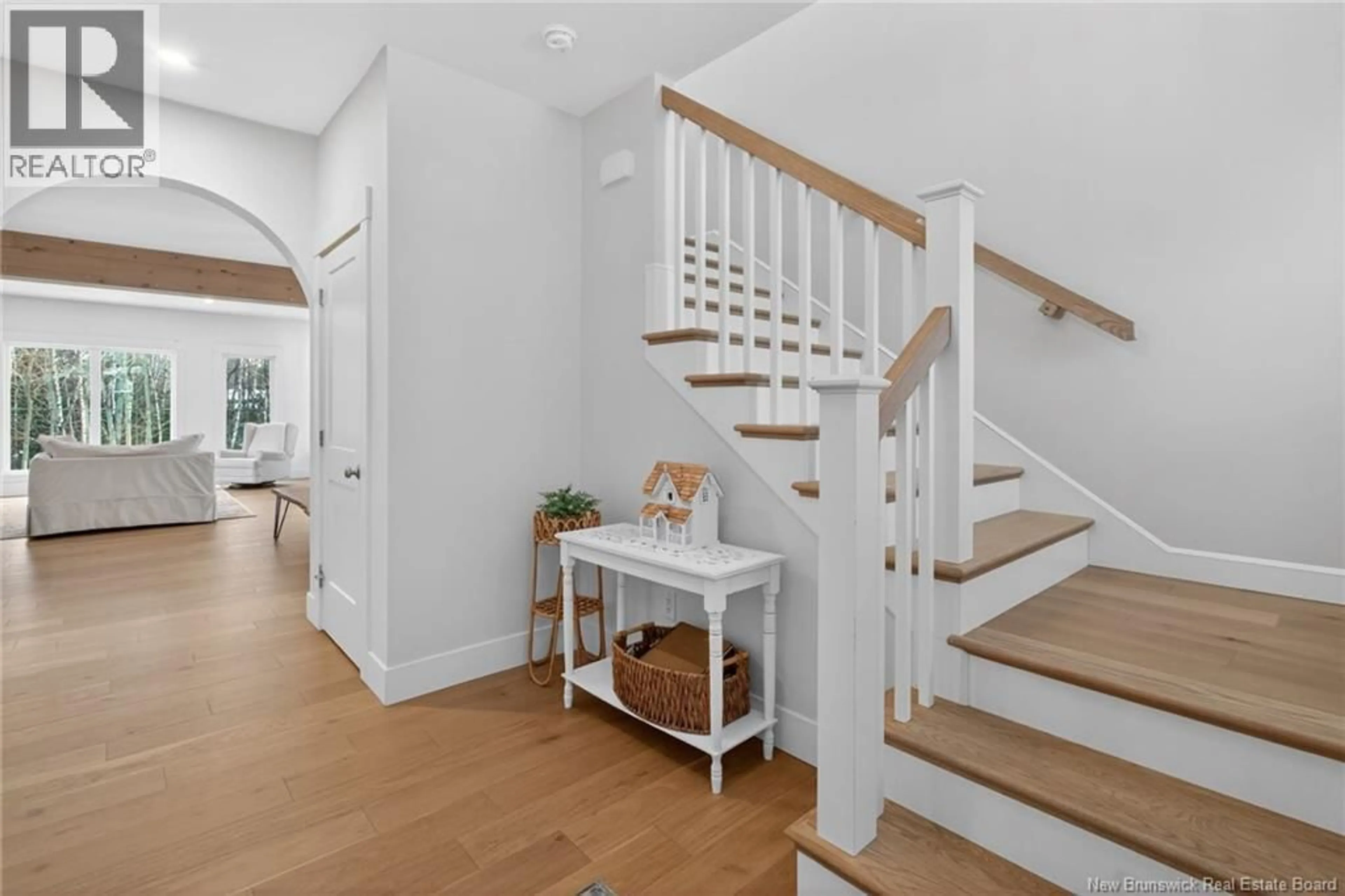 Indoor entryway for 38 HEROS COURT, Moncton New Brunswick E1G6A2