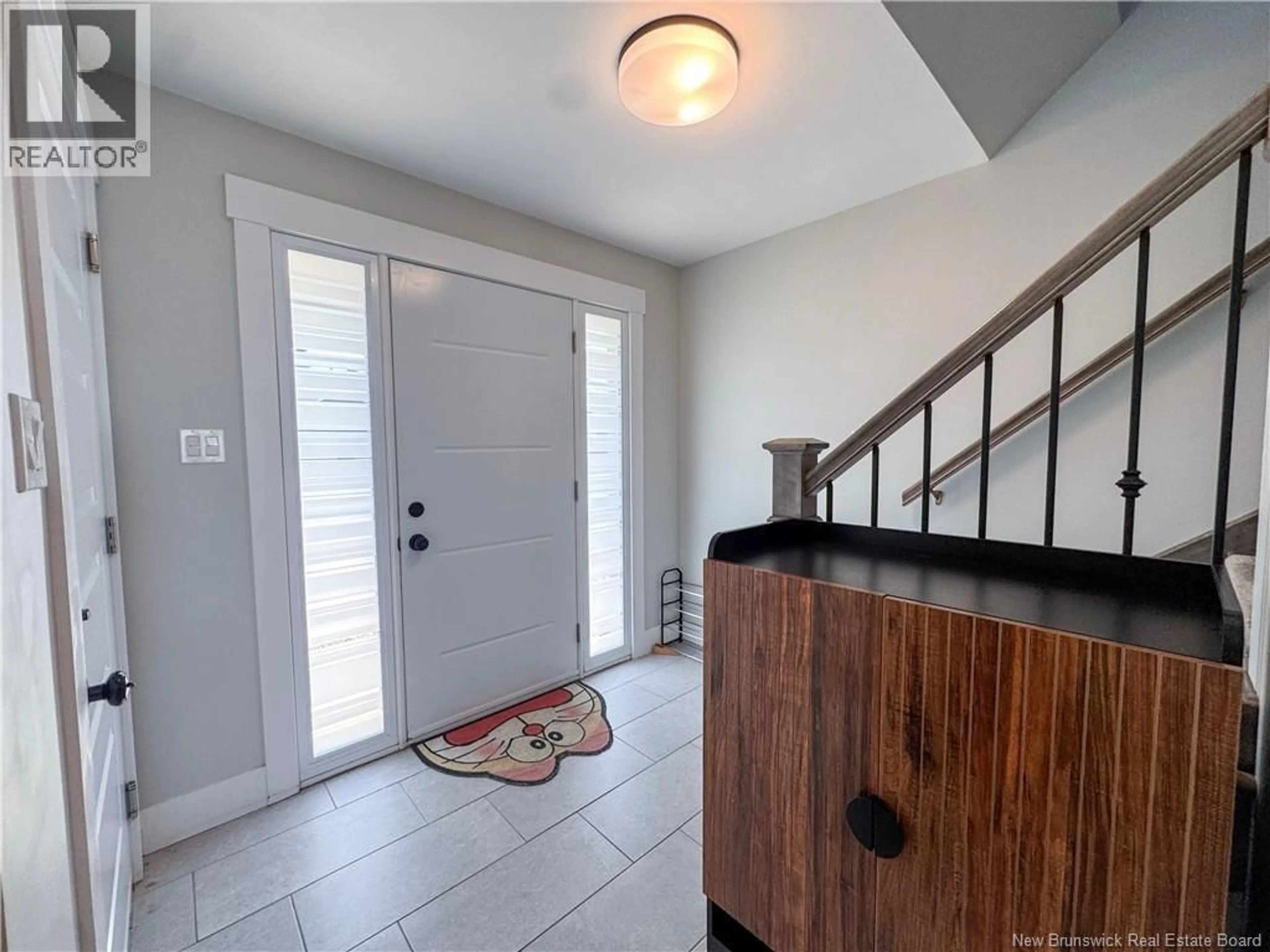 Indoor entryway for 61 WAKEFIELD STREET, Moncton New Brunswick E1G6A7