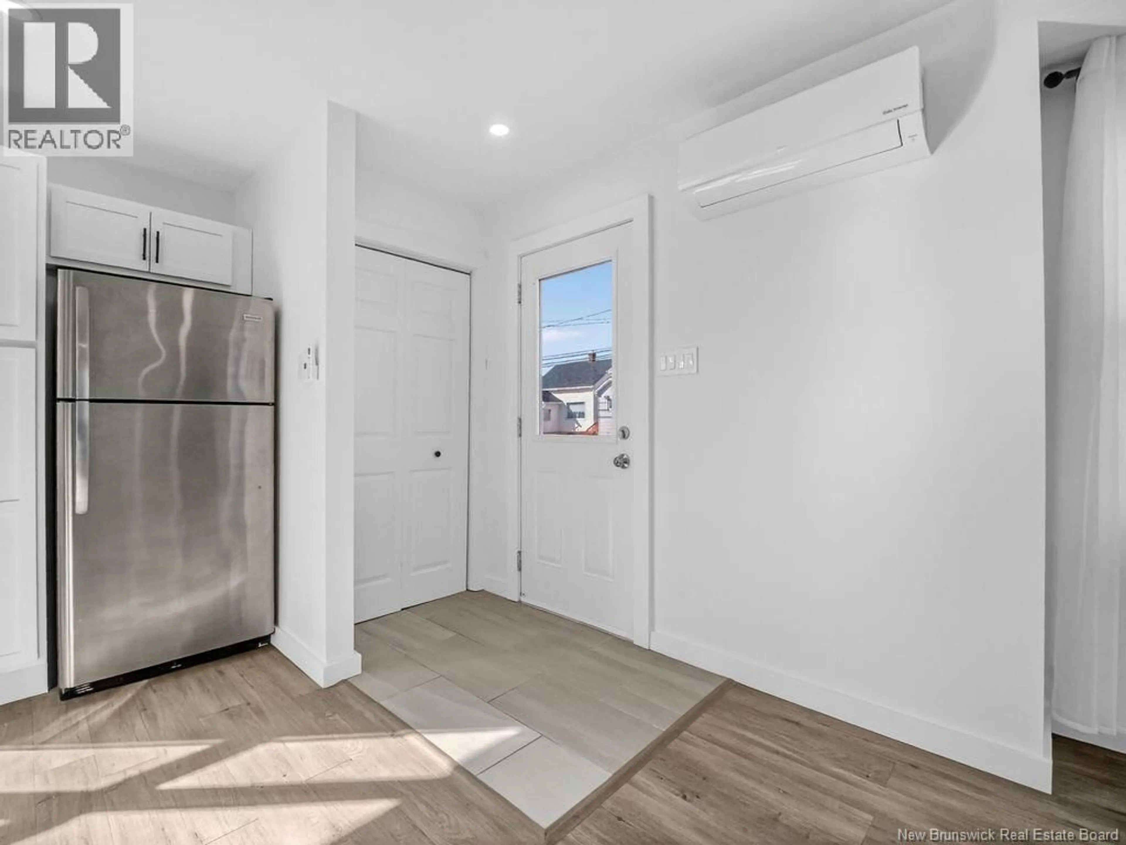 Indoor entryway for 47 CHURCHILL STREET, Moncton New Brunswick E1C7H9