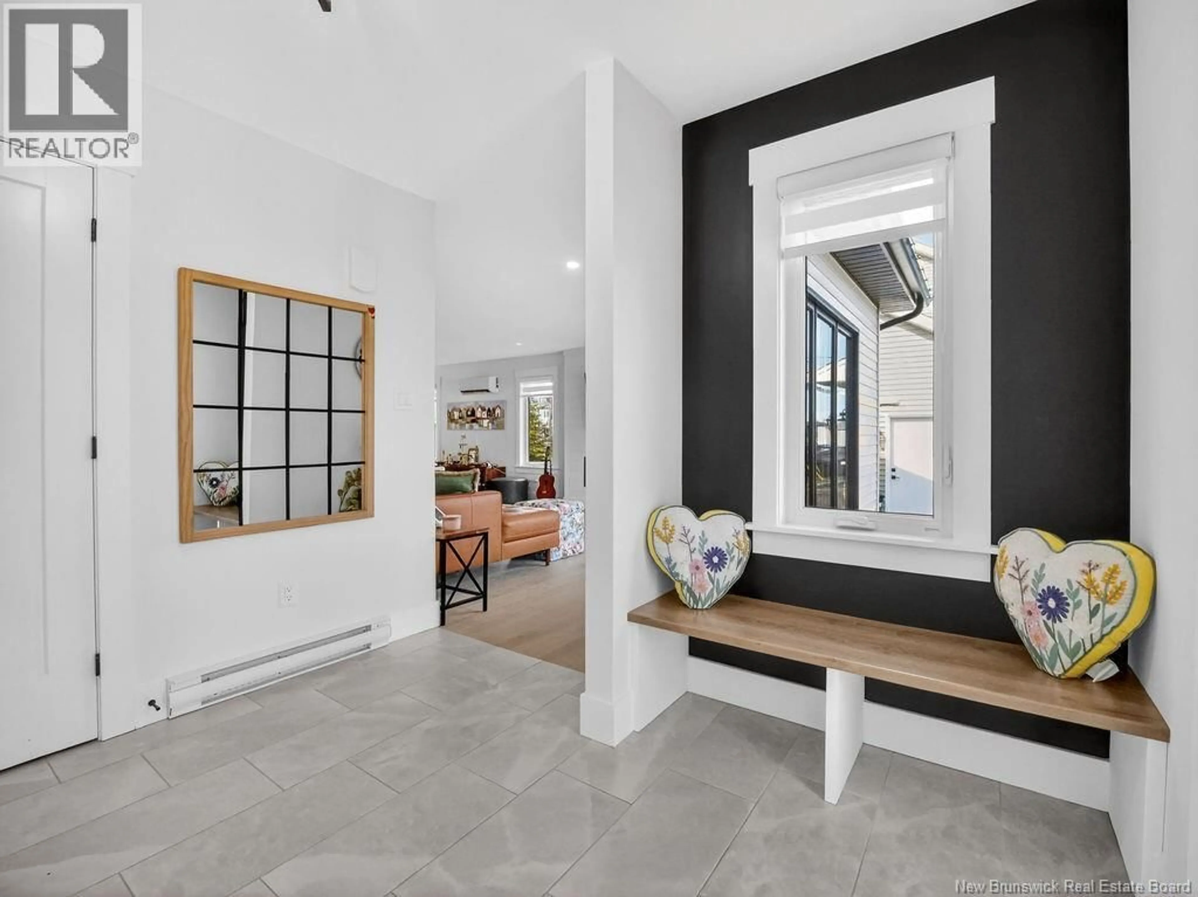 Indoor entryway for 321 FALCON DRIVE, Moncton New Brunswick E1G6J6