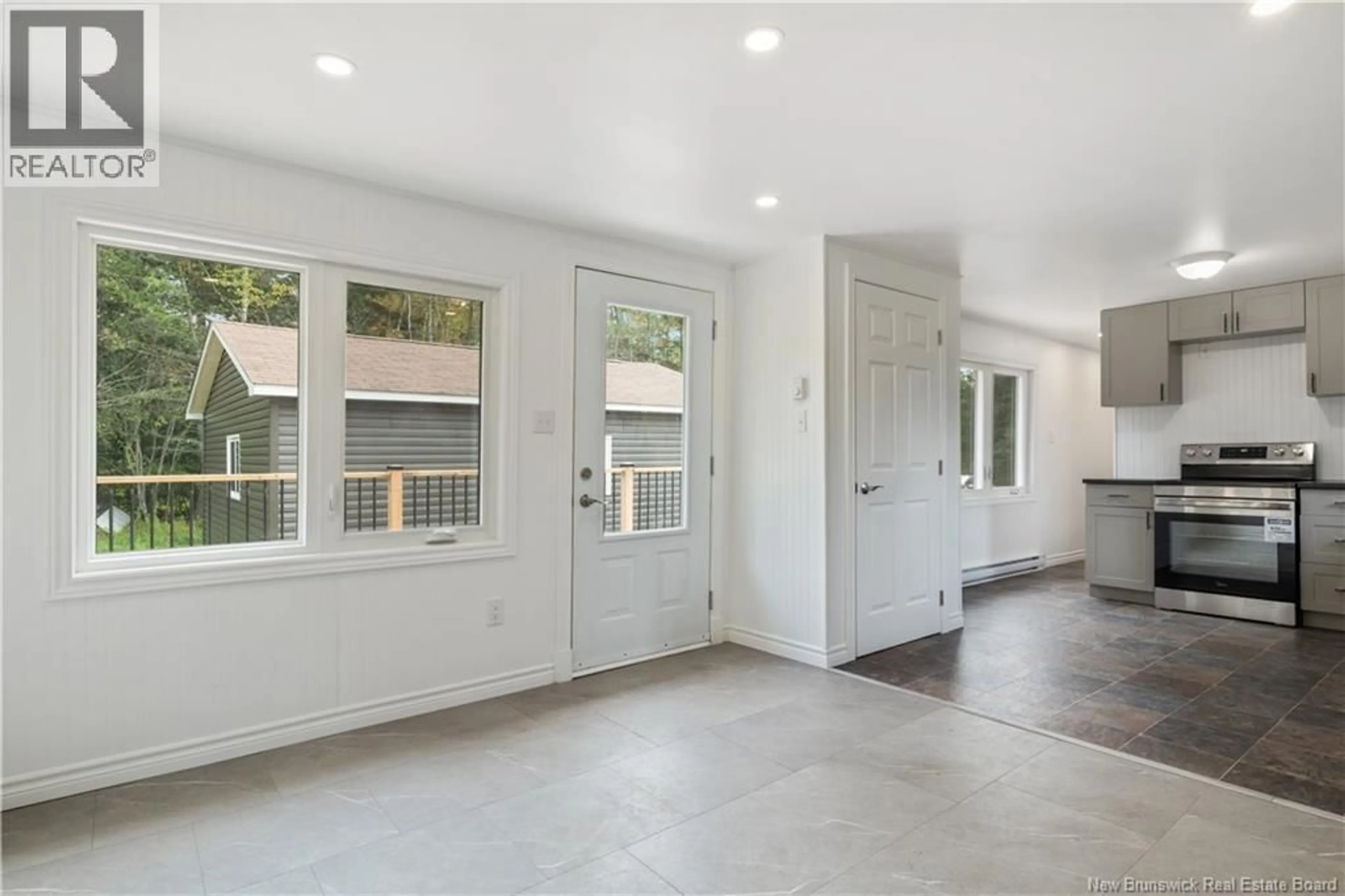 Indoor entryway for 107 BREAU CREEK, Memramcook New Brunswick E4K2K1