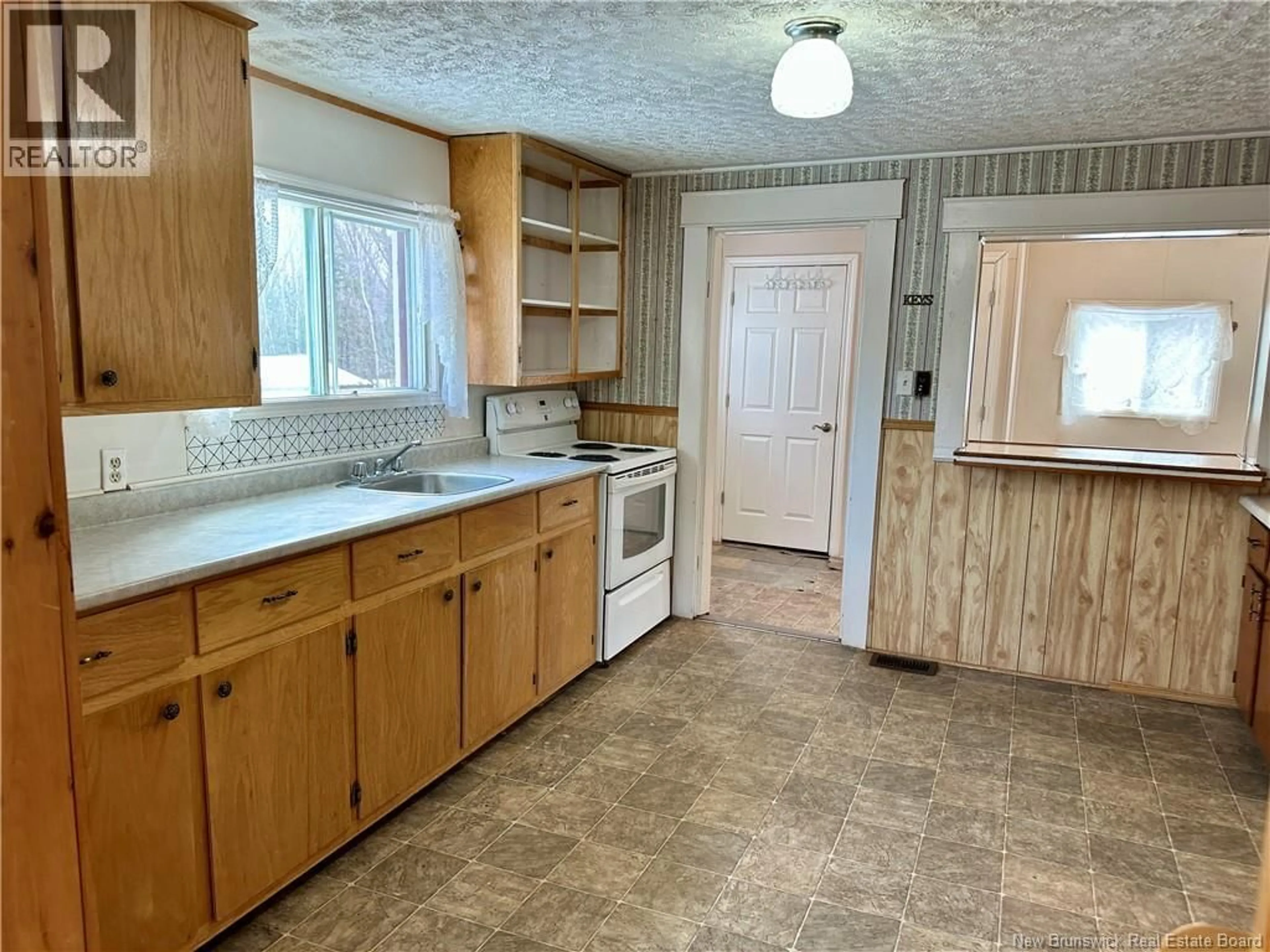 Standard kitchen, unknown for 39 DIAMOND DRIVE, Minto New Brunswick E4B2Y6