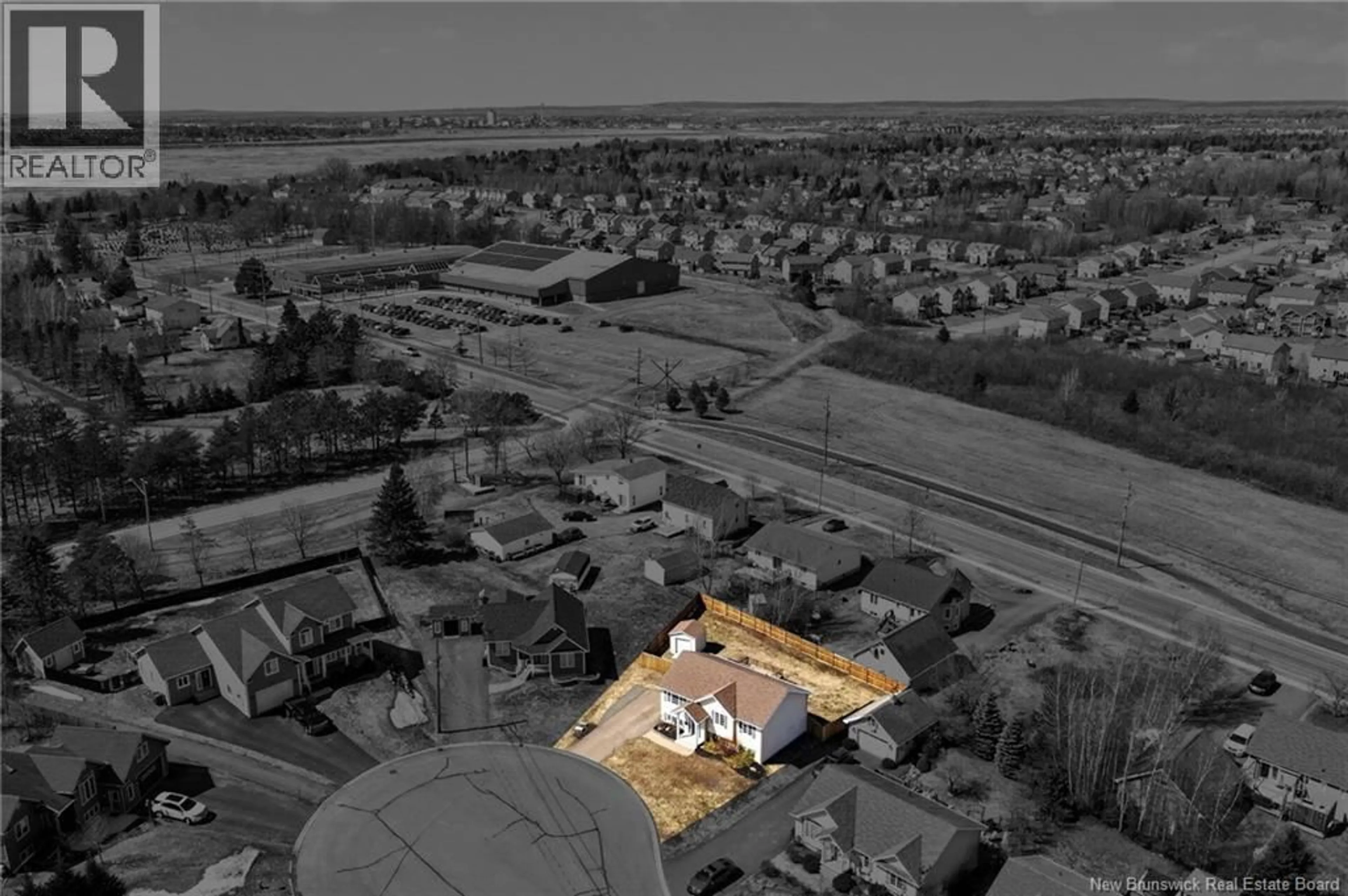 A pic from outside/outdoor area/front of a property/back of a property/a pic from drone, building for 87 FIDELE COURT, Dieppe New Brunswick E1A0C9