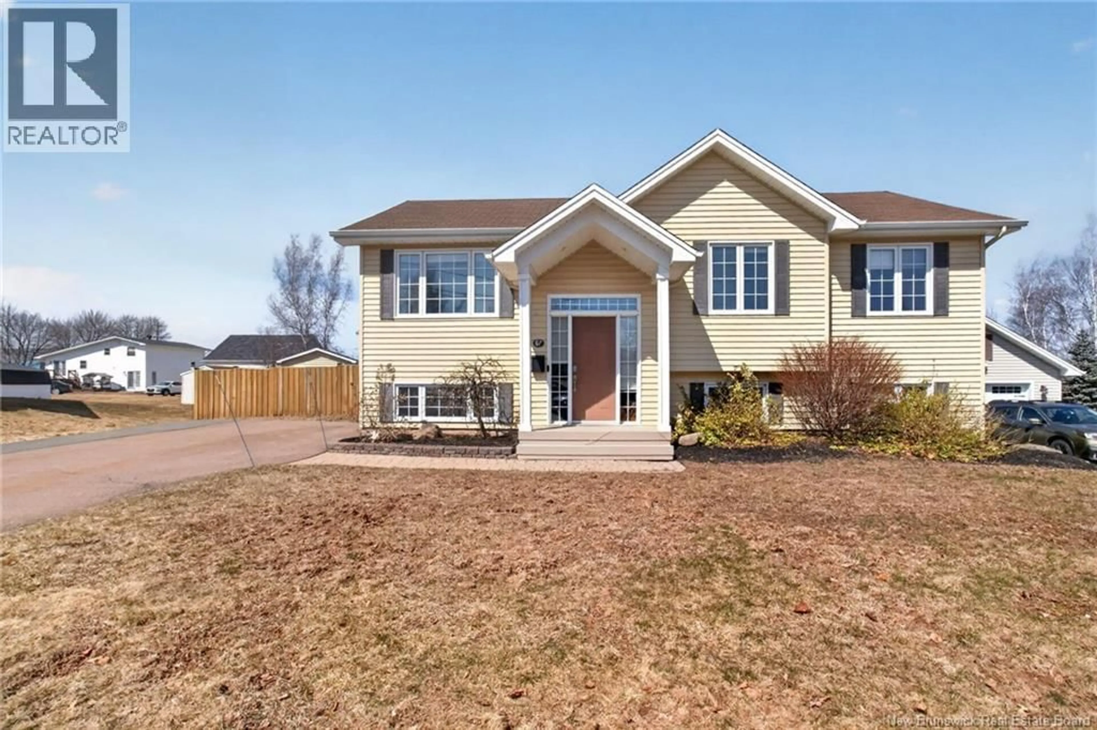 Home with vinyl exterior material, street for 87 FIDELE COURT, Dieppe New Brunswick E1A0C9