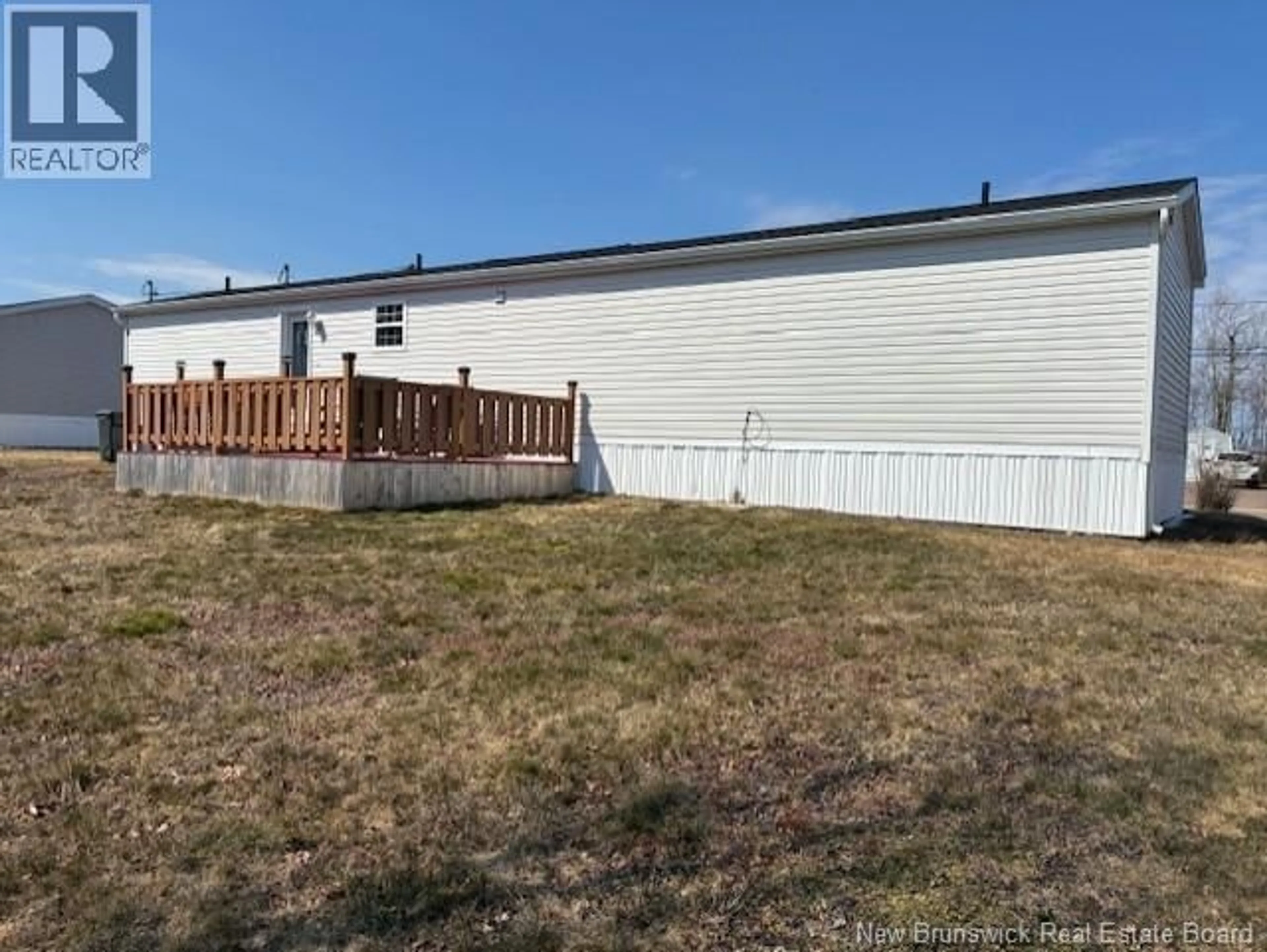 A pic from outside/outdoor area/front of a property/back of a property/a pic from drone, unknown for 635 CHAMPLAIN STREET, Shediac New Brunswick E4P9C9