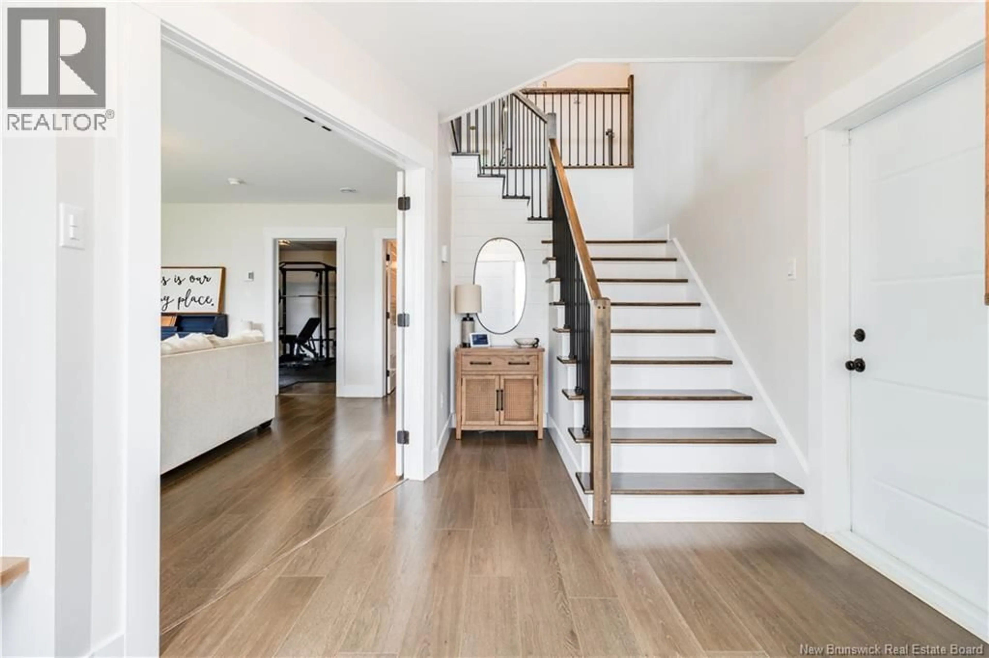 Indoor entryway for 38 DOHERTY DRIVE, Oromocto New Brunswick E2V0M1