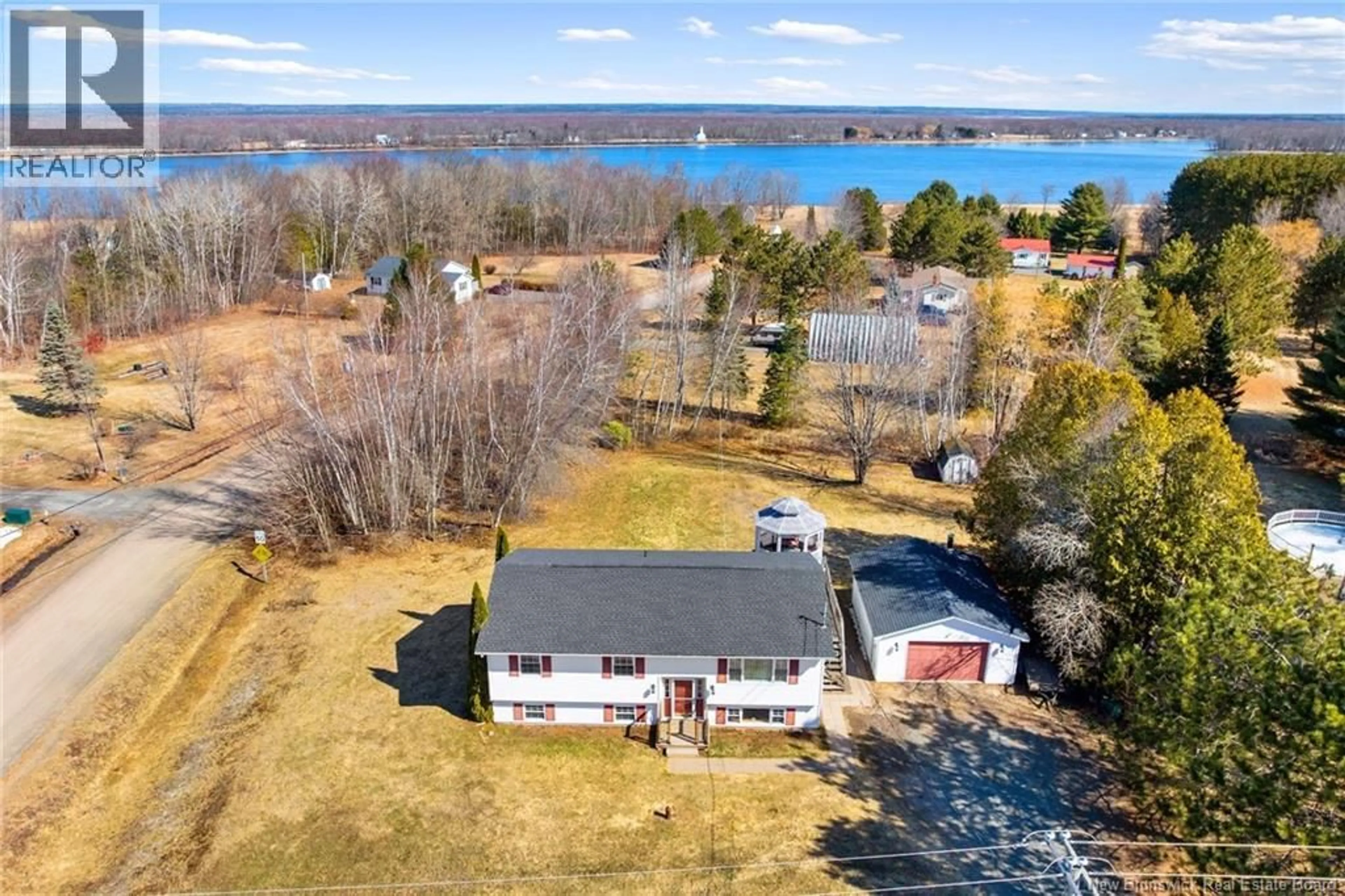 A pic from outside/outdoor area/front of a property/back of a property/a pic from drone, water/lake/river/ocean view for 457 ROUTE 102, Burton New Brunswick E2V3K3