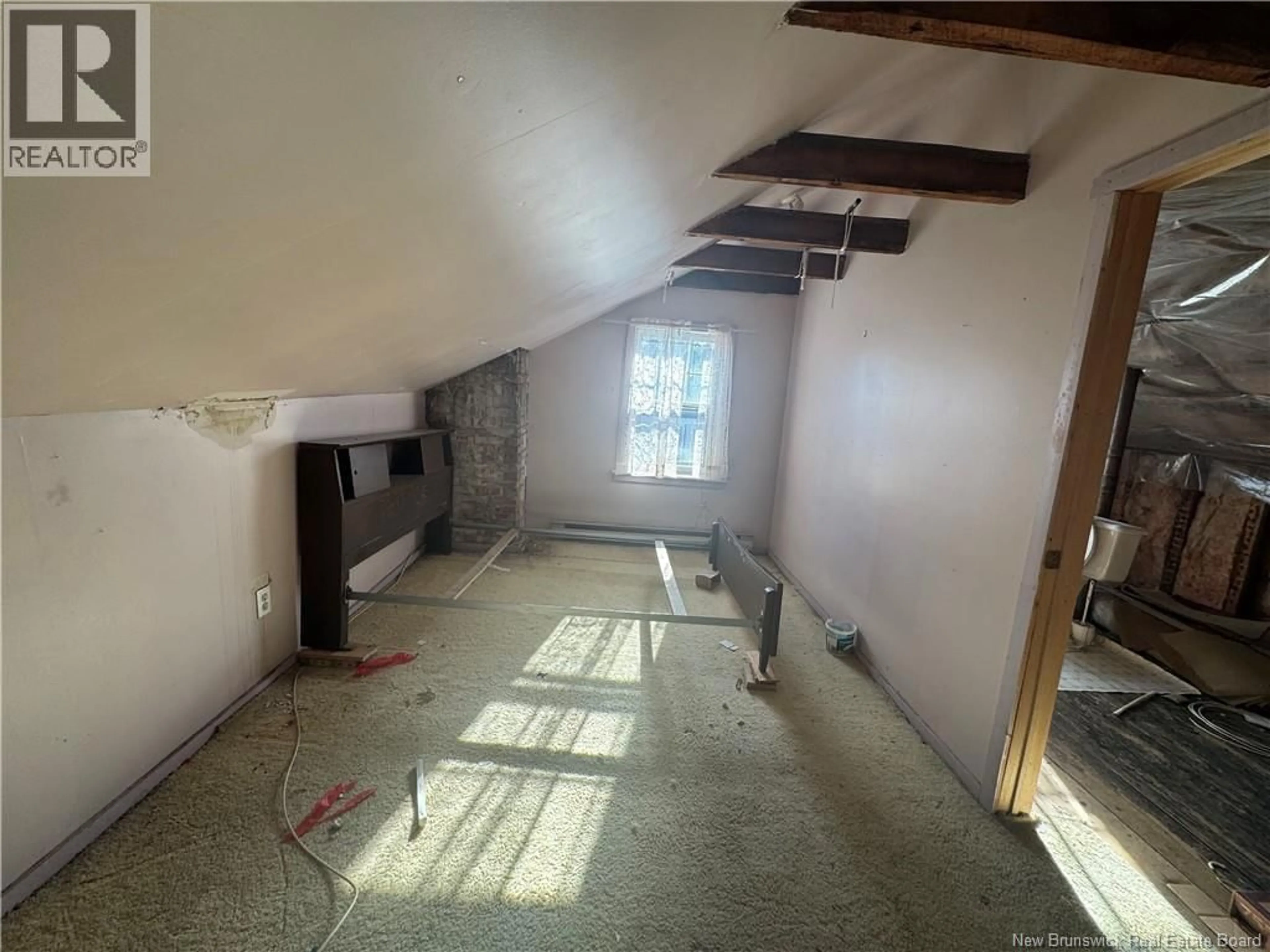 A pic of a room for 267 CHARLOTTE STREET, Saint John New Brunswick E2M1Y2