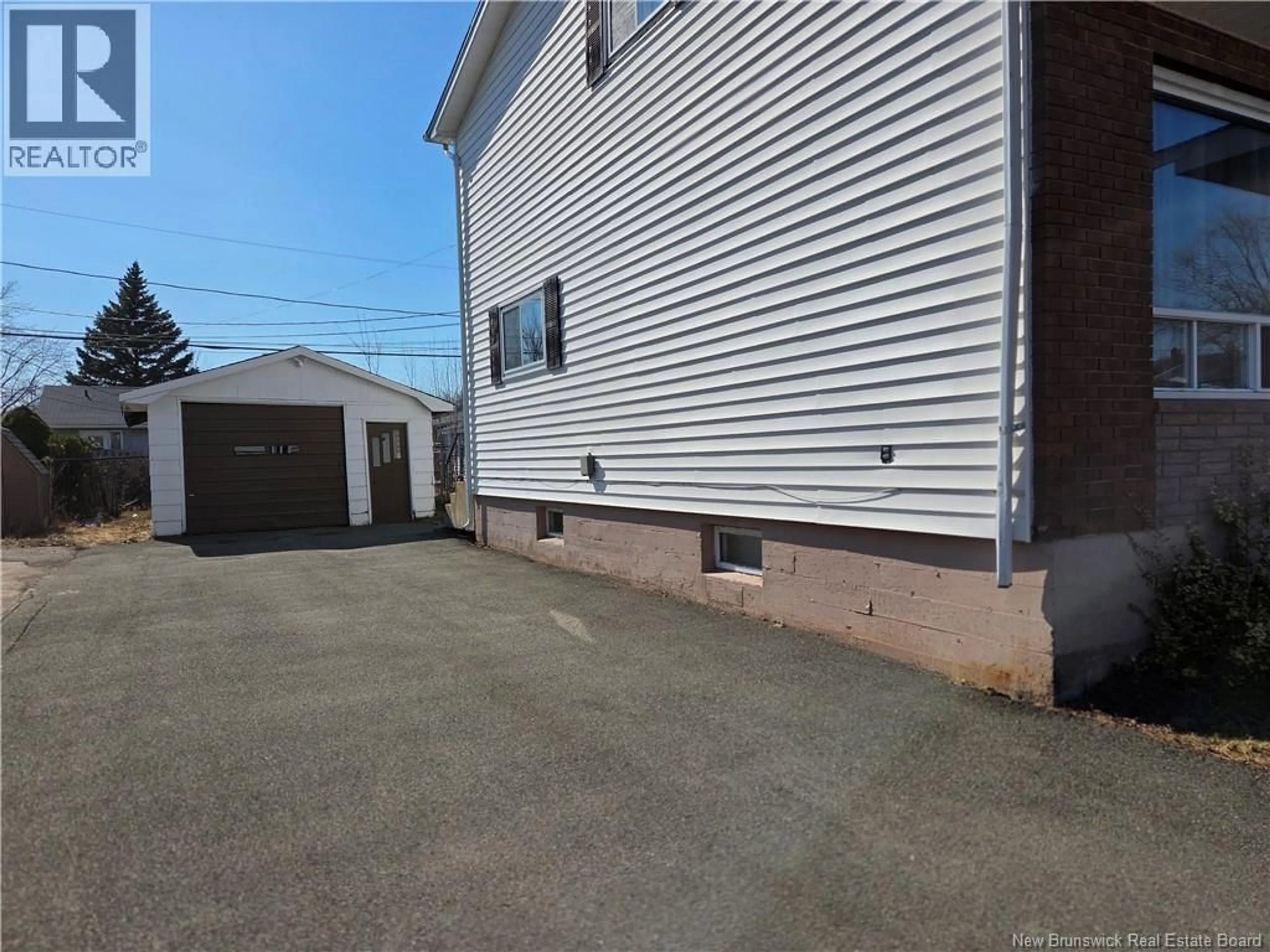 Unknown for 68-70 WHITNEY, Moncton New Brunswick E1C8C6