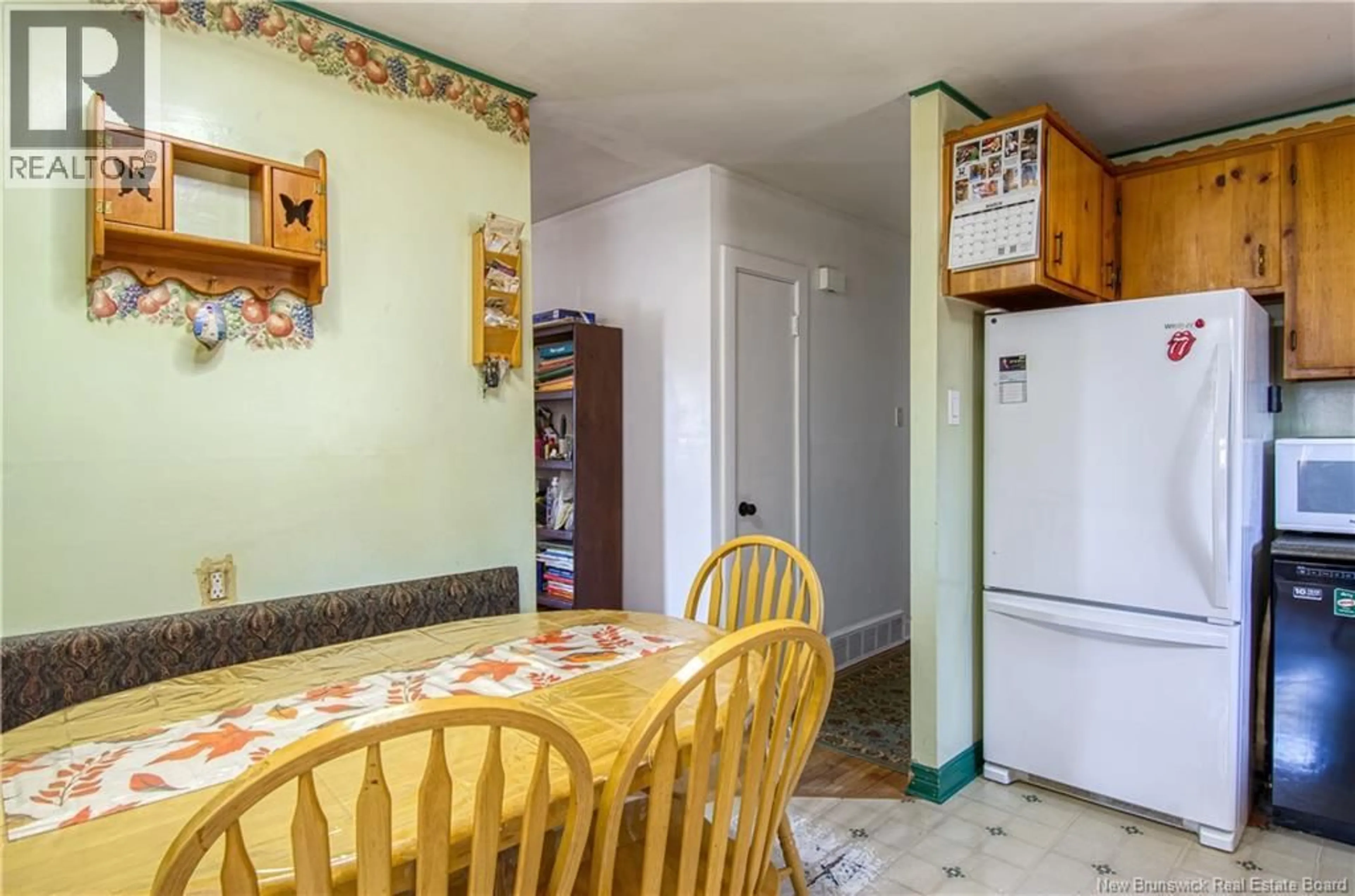 Standard kitchen, unknown for 37 CREIGHTON AVENUE, Saint John New Brunswick E2J3G8