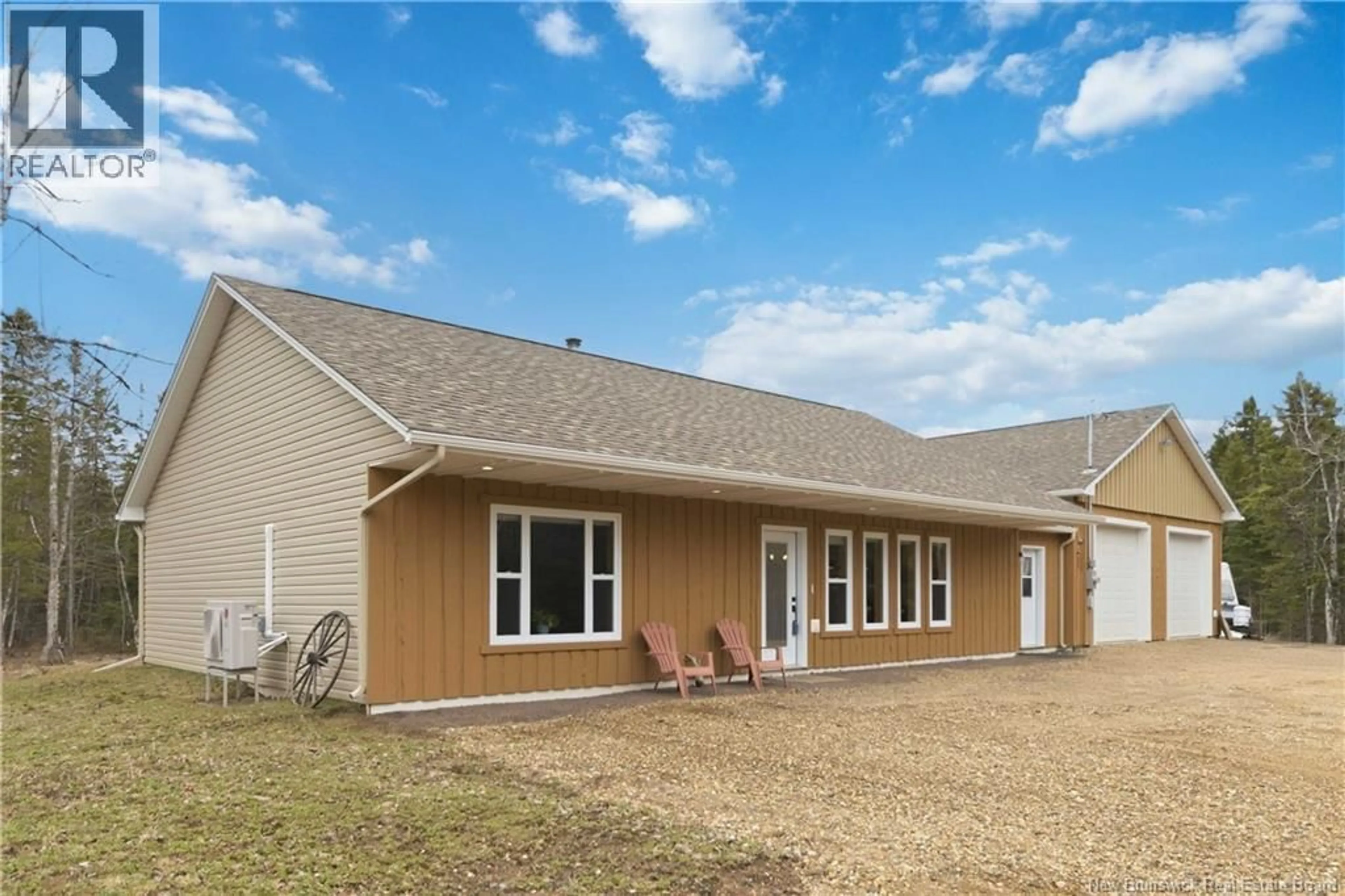 Home with vinyl exterior material, building for 1294 PINE GLEN ROAD, Pine Glen New Brunswick E1J1P9