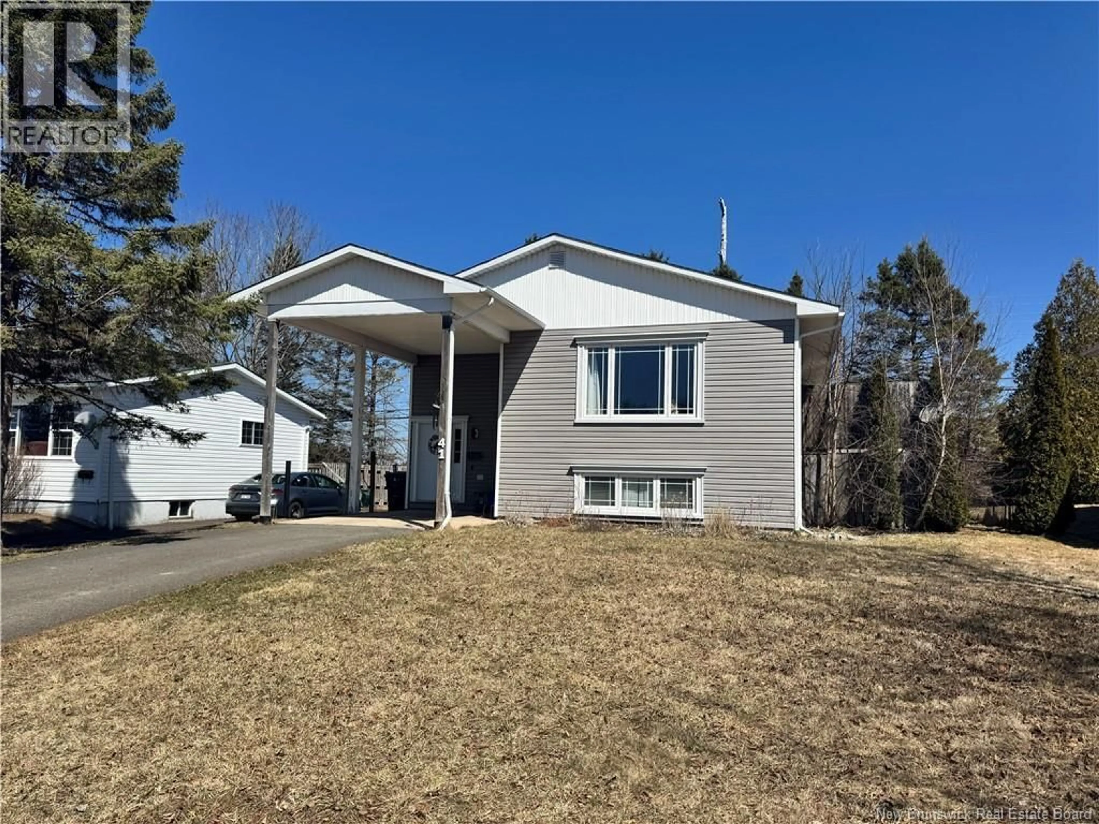 Home with vinyl exterior material, street for 41 ERICA CIRCLE, Oromocto New Brunswick E2V2M1