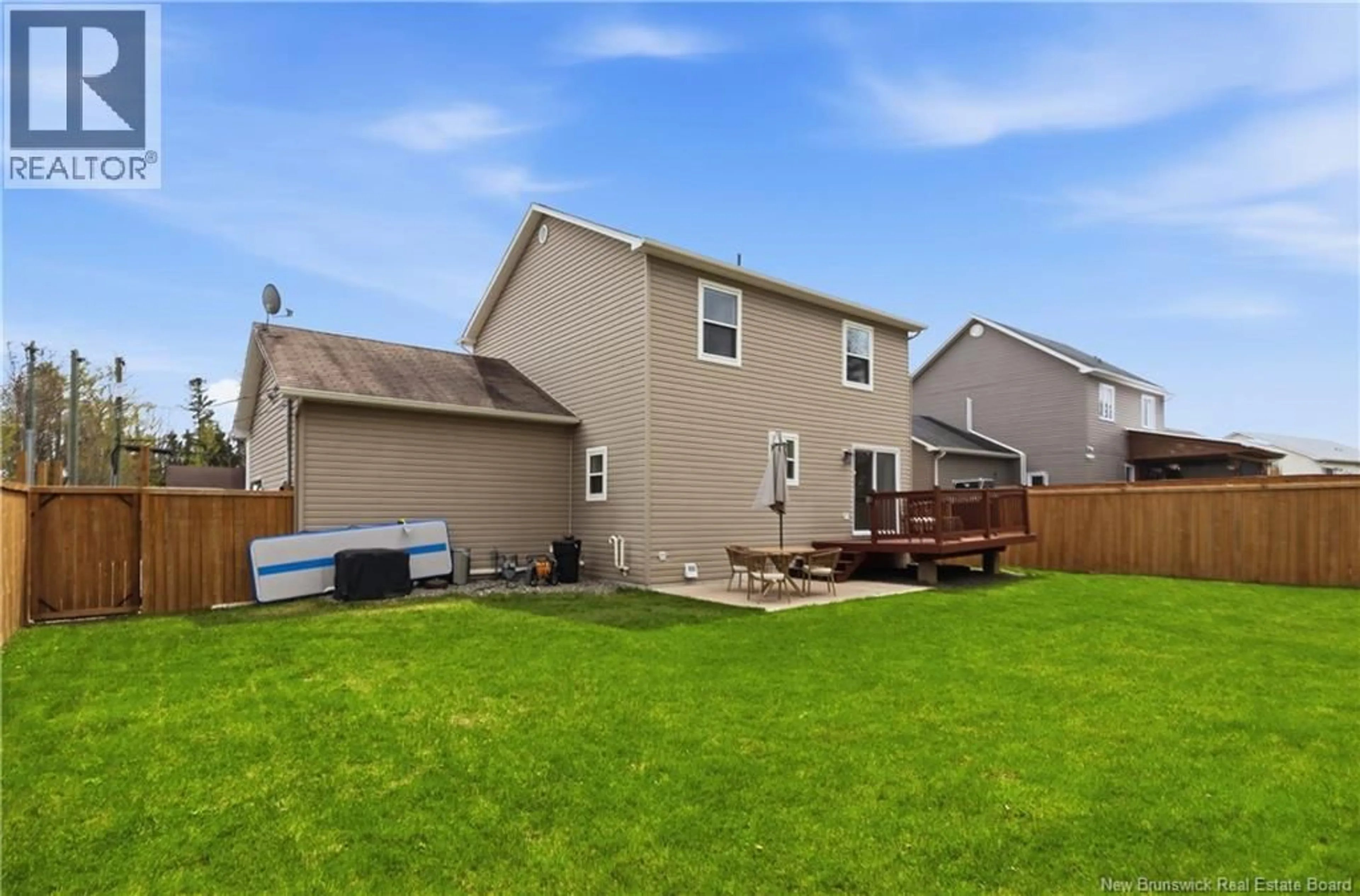 Home with vinyl exterior material, unknown for 315 MAPLEHURST DRIVE, Moncton New Brunswick E1G0E6