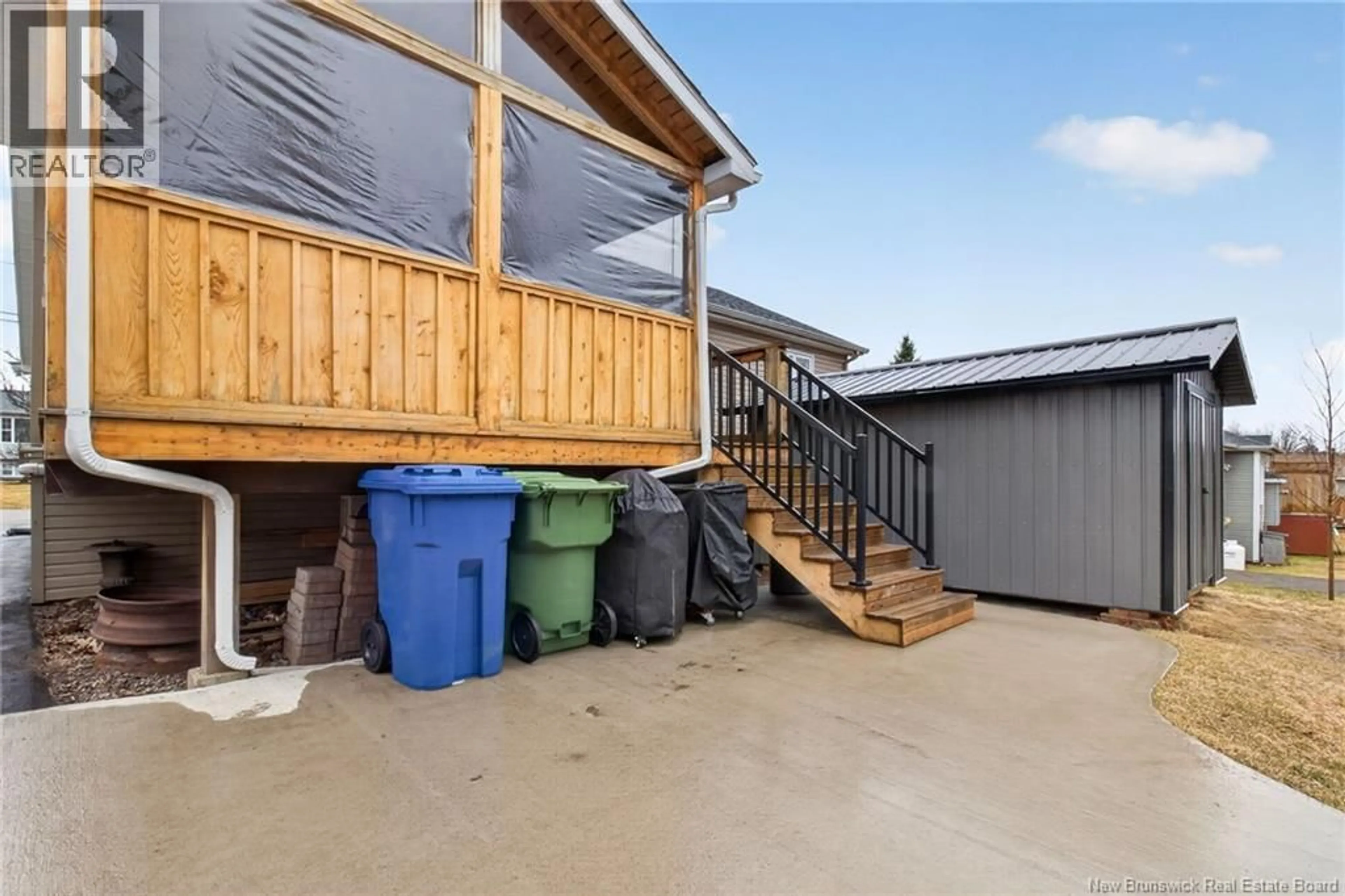 Unknown for 74 ANIK, Dieppe New Brunswick E1A7T6