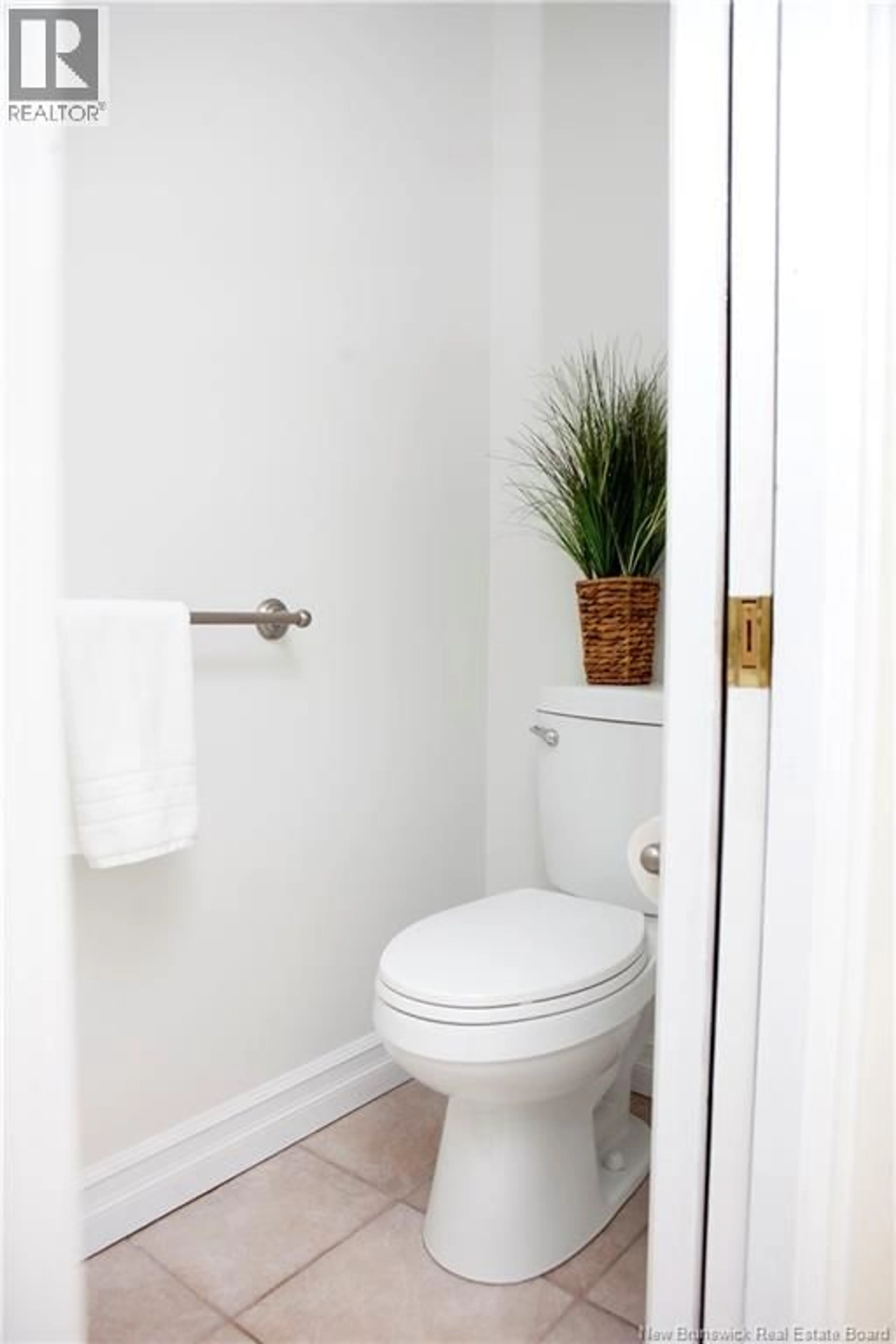 Standard bathroom, unknown for 428 RIVERVIEW DRIVE, Florenceville-Bristol New Brunswick E7L3M9