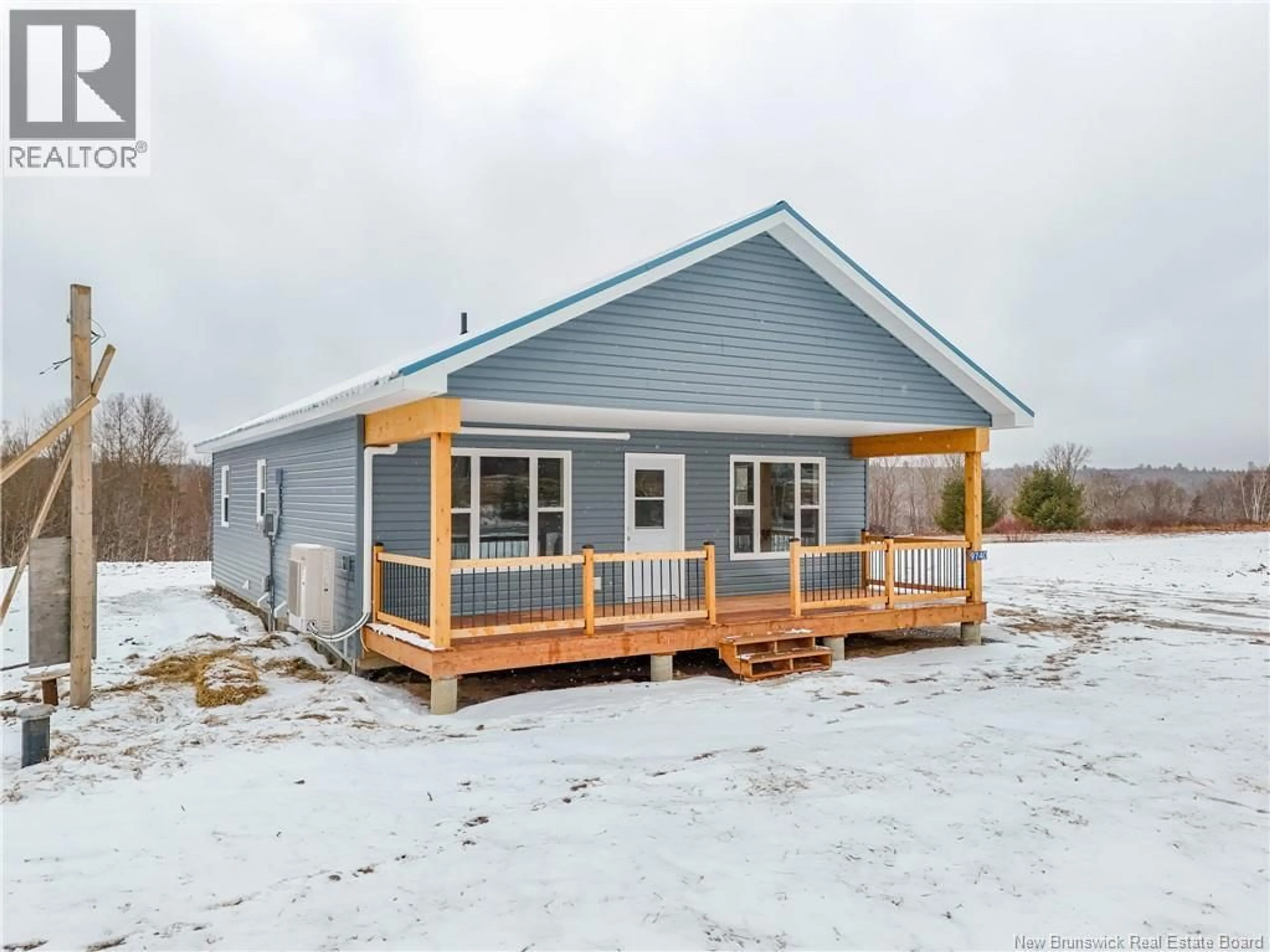 Home with vinyl exterior material, building for 9740 ROUTE 8, Blissfield New Brunswick E9C1L6