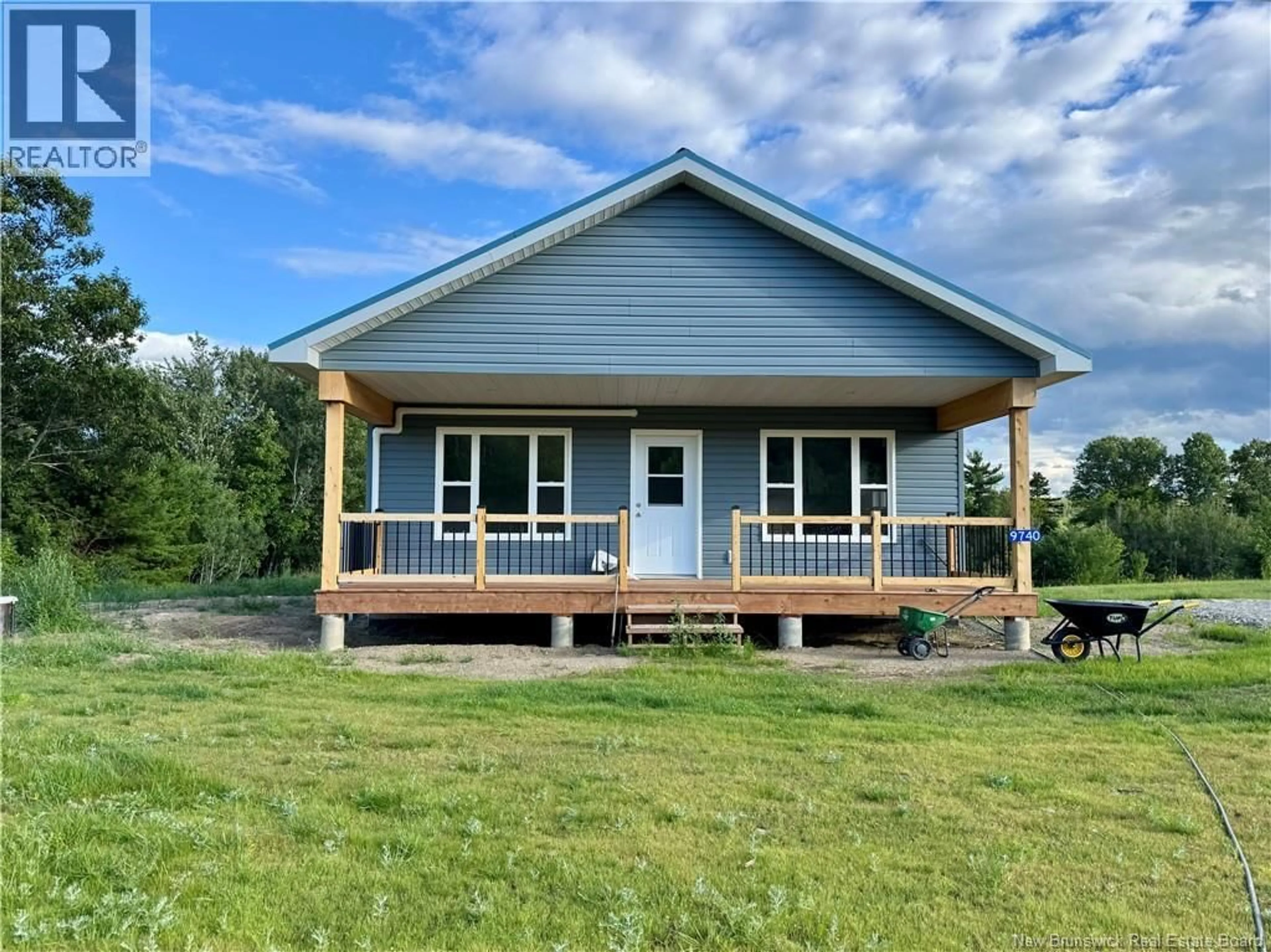 Home with vinyl exterior material, building for 9740 ROUTE 8, Blissfield New Brunswick E9C1L6