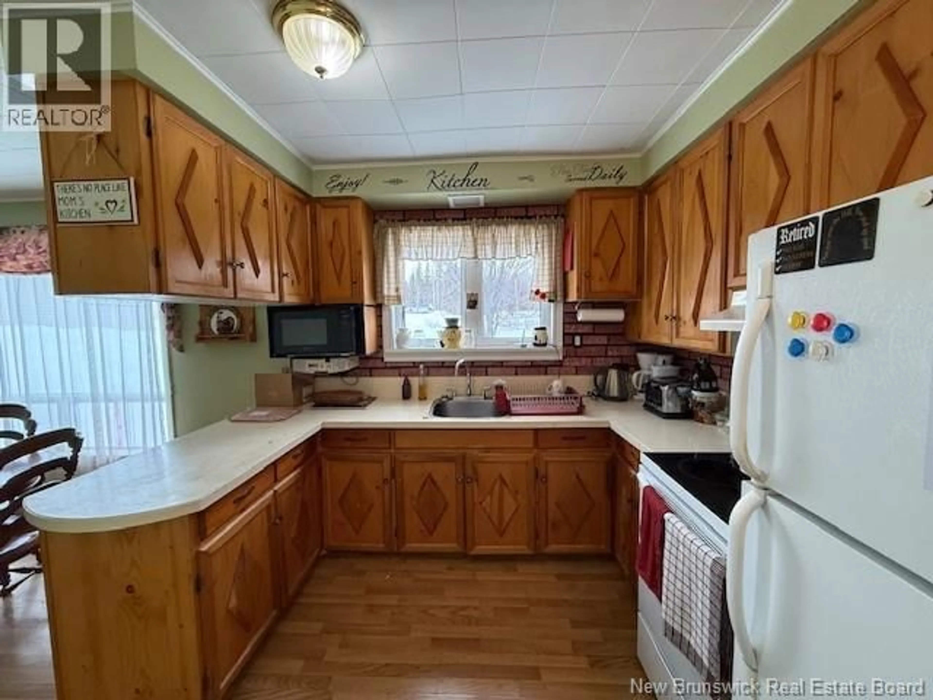 Standard kitchen, unknown for 205 CENTENNIAL HEIGHTS STREET, Dalhousie New Brunswick E8C1K5