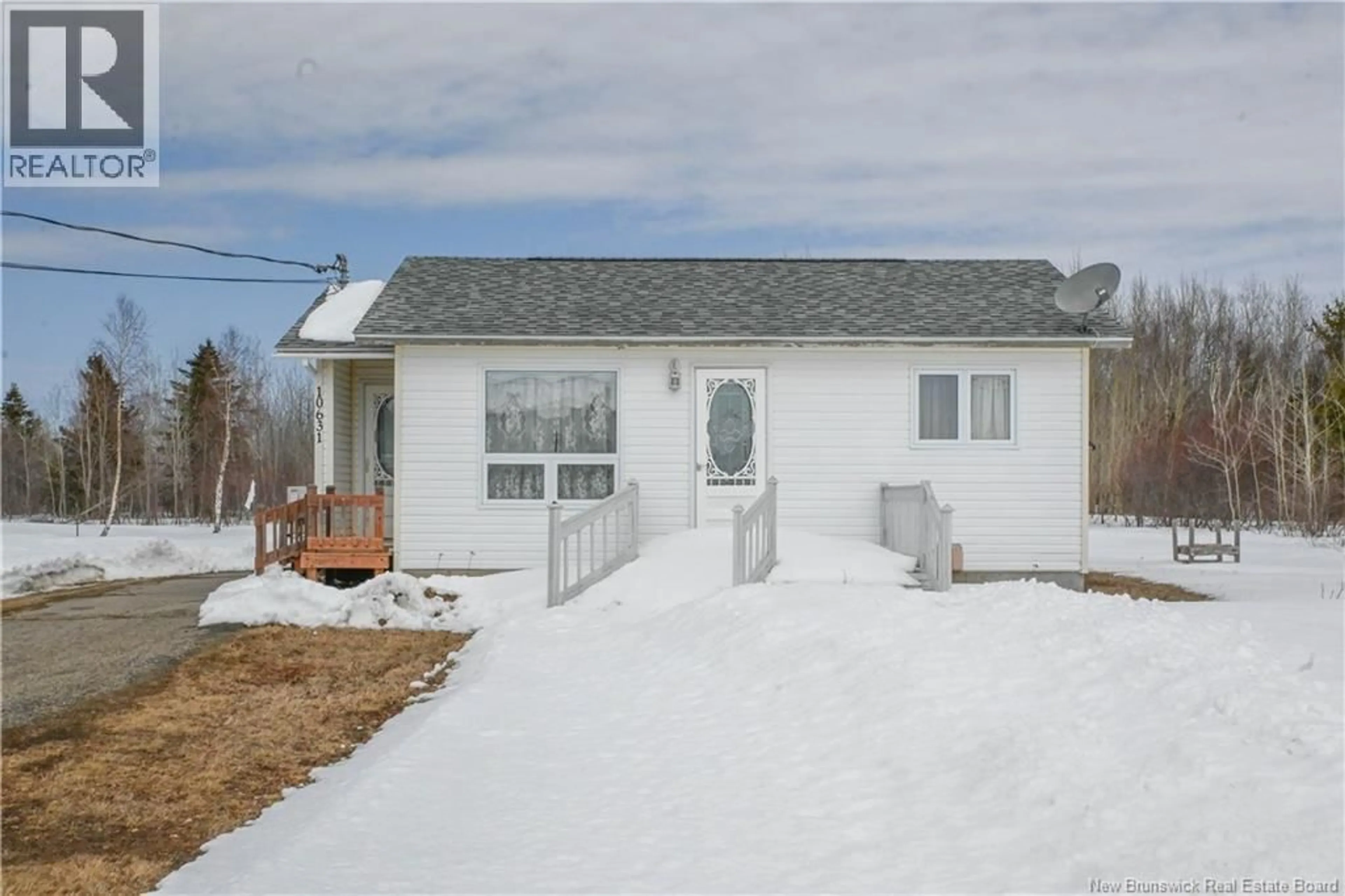 Unknown for 10631 ROUTE 145, Pokesudie New Brunswick E1W5S9