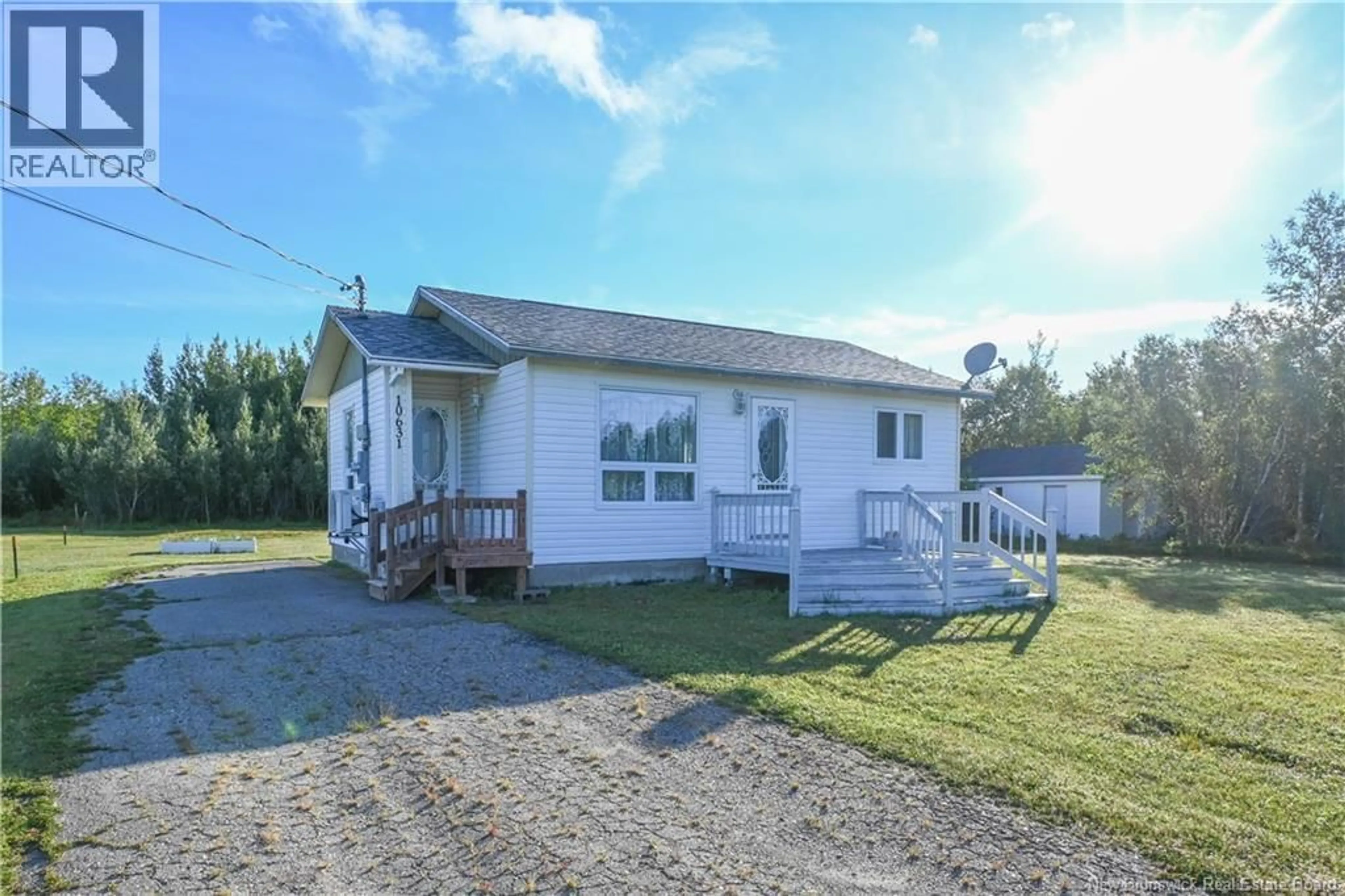 A pic from outside/outdoor area/front of a property/back of a property/a pic from drone, building for 10631 ROUTE 145, Pokesudie New Brunswick E1W5S9