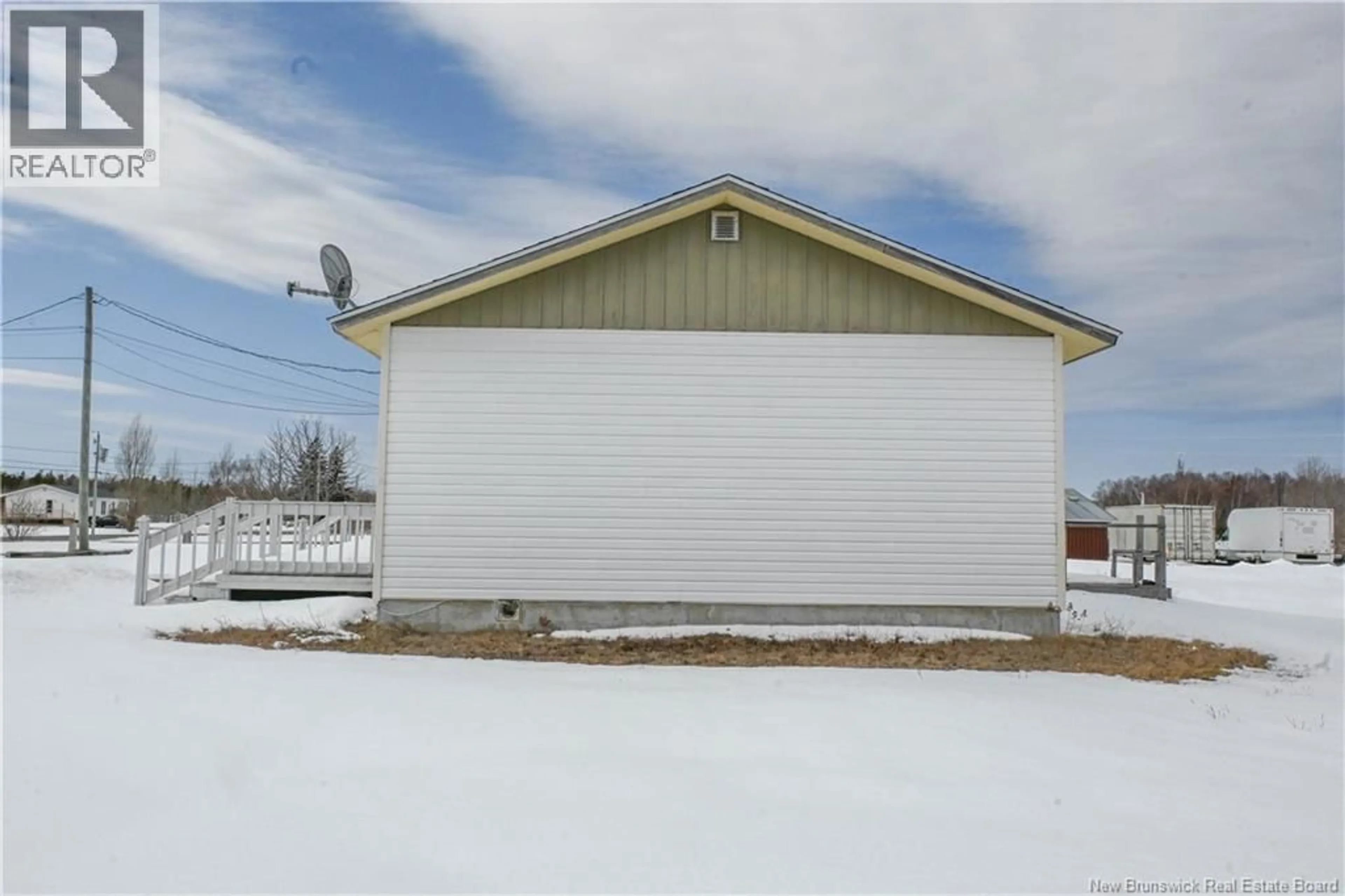 Indoor garage for 10631 ROUTE 145, Pokesudie New Brunswick E1W5S9