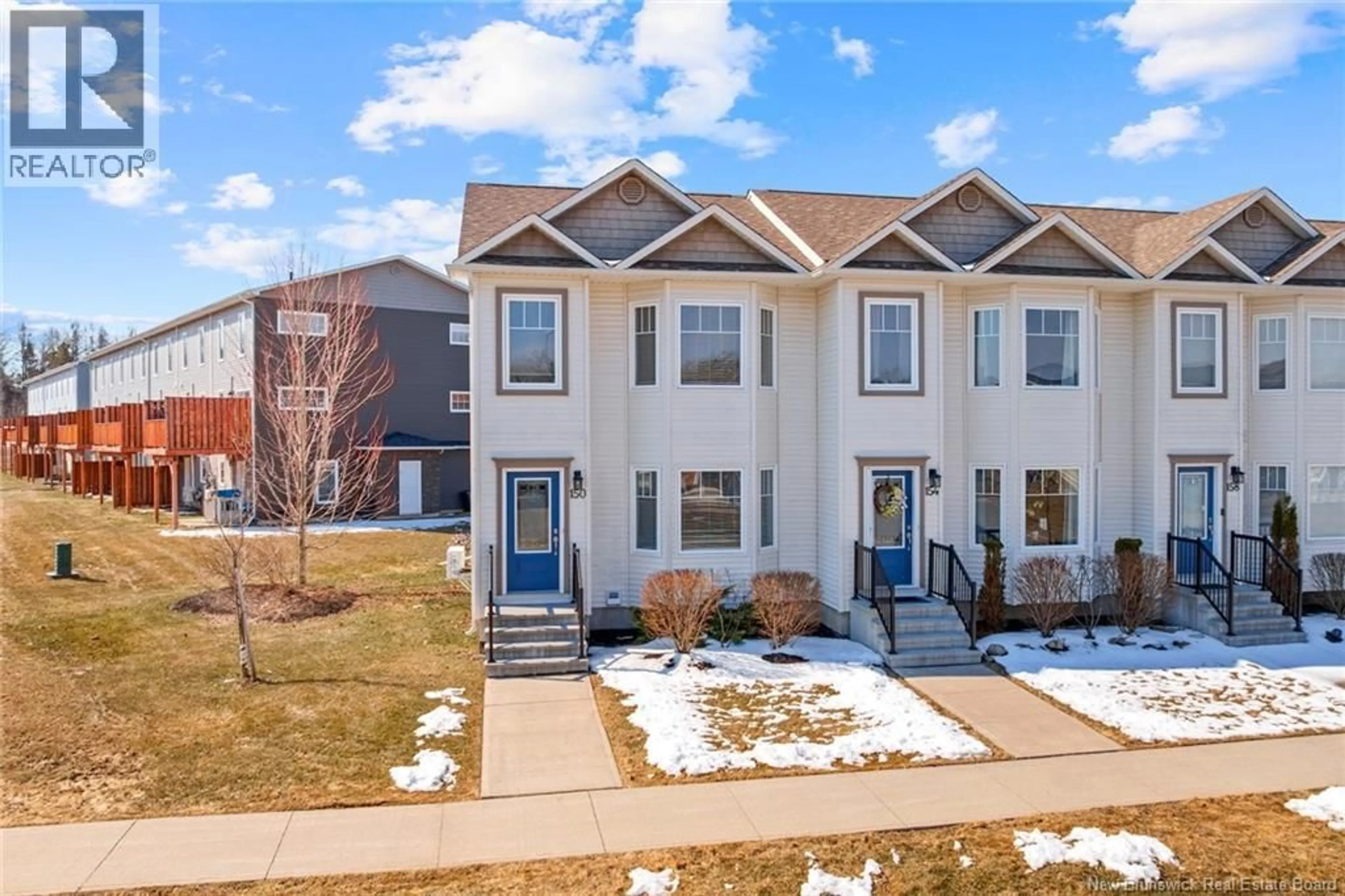 A pic from outside/outdoor area/front of a property/back of a property/a pic from drone, street for 150 MIA CIRCLE, Fredericton New Brunswick E3A7N5