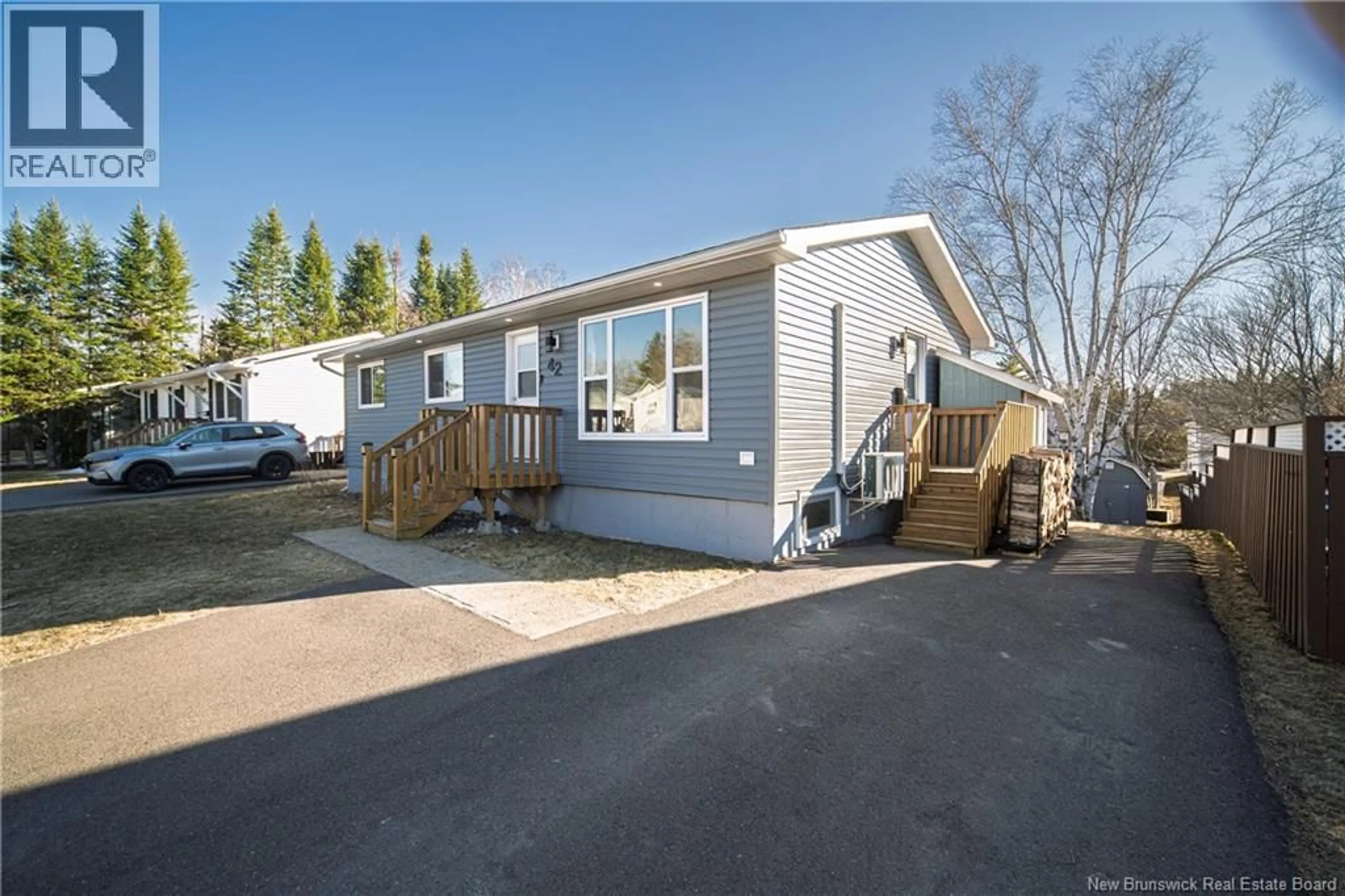 Home with vinyl exterior material, unknown for 42 BARKER STREET, Oromocto New Brunswick E2V2K9