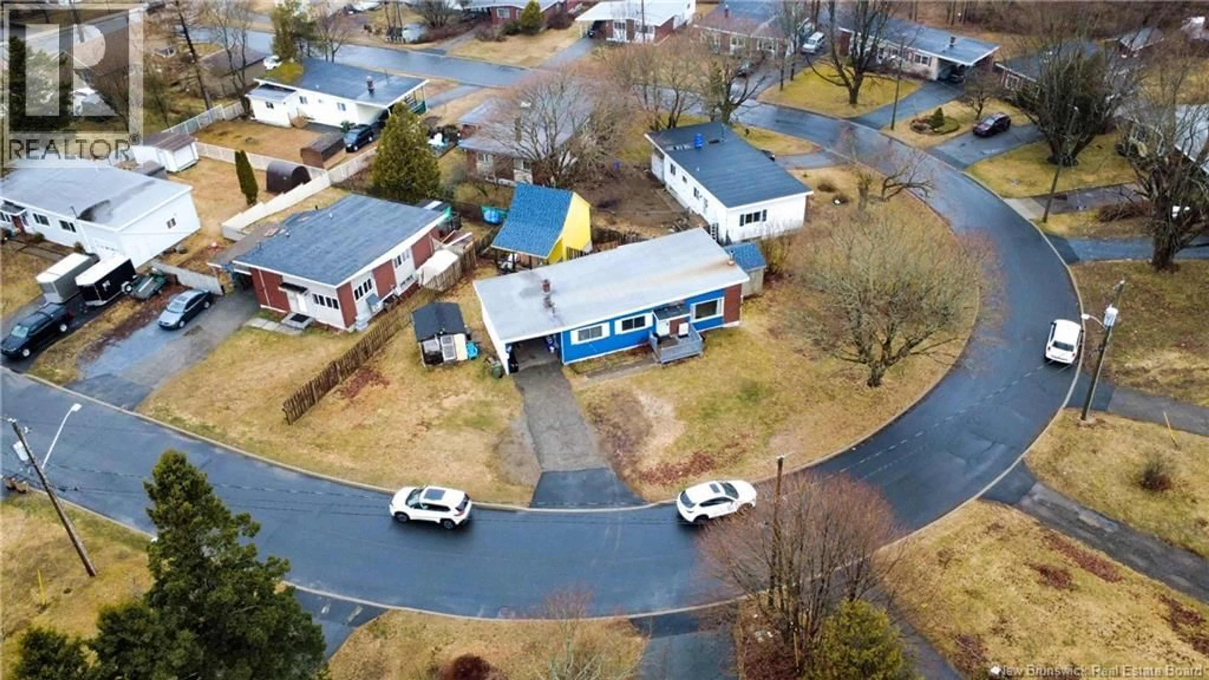 A pic from outside/outdoor area/front of a property/back of a property/a pic from drone, building for 22 KNOX COURT, Saint John New Brunswick E2J3H3