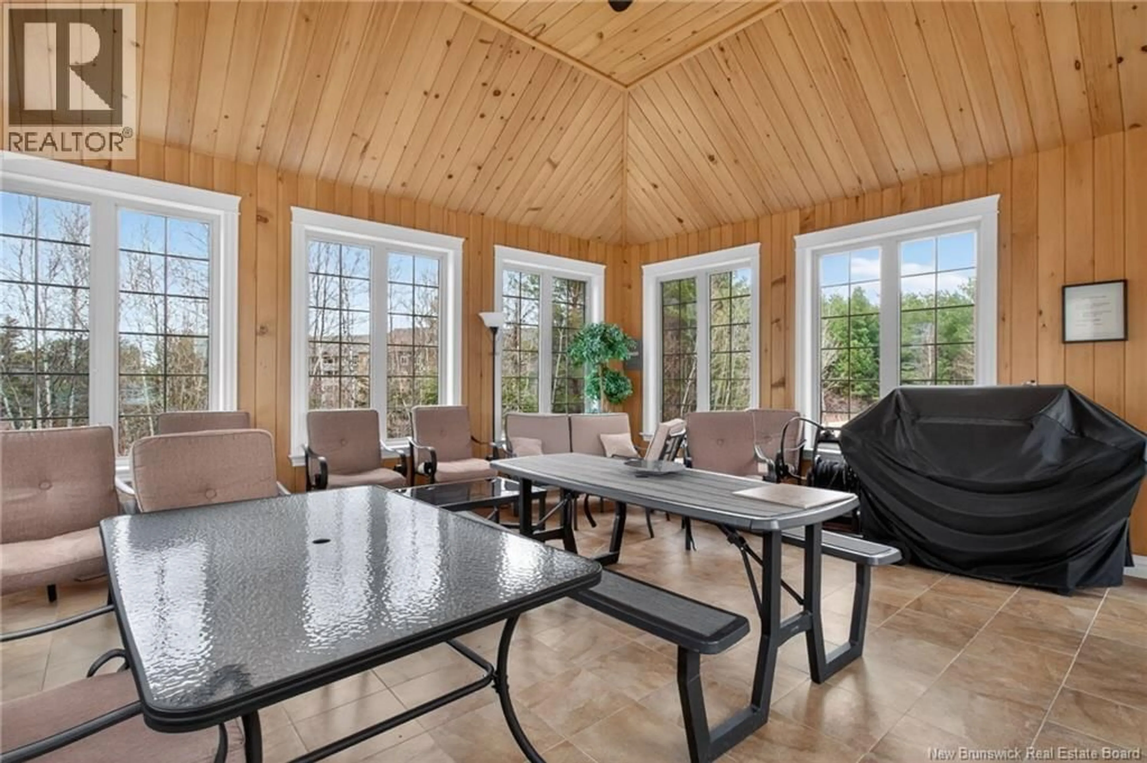 Dining room, unknown for 402 - 65 DIAMOND HEAD COURT, Moncton New Brunswick E1G0V6