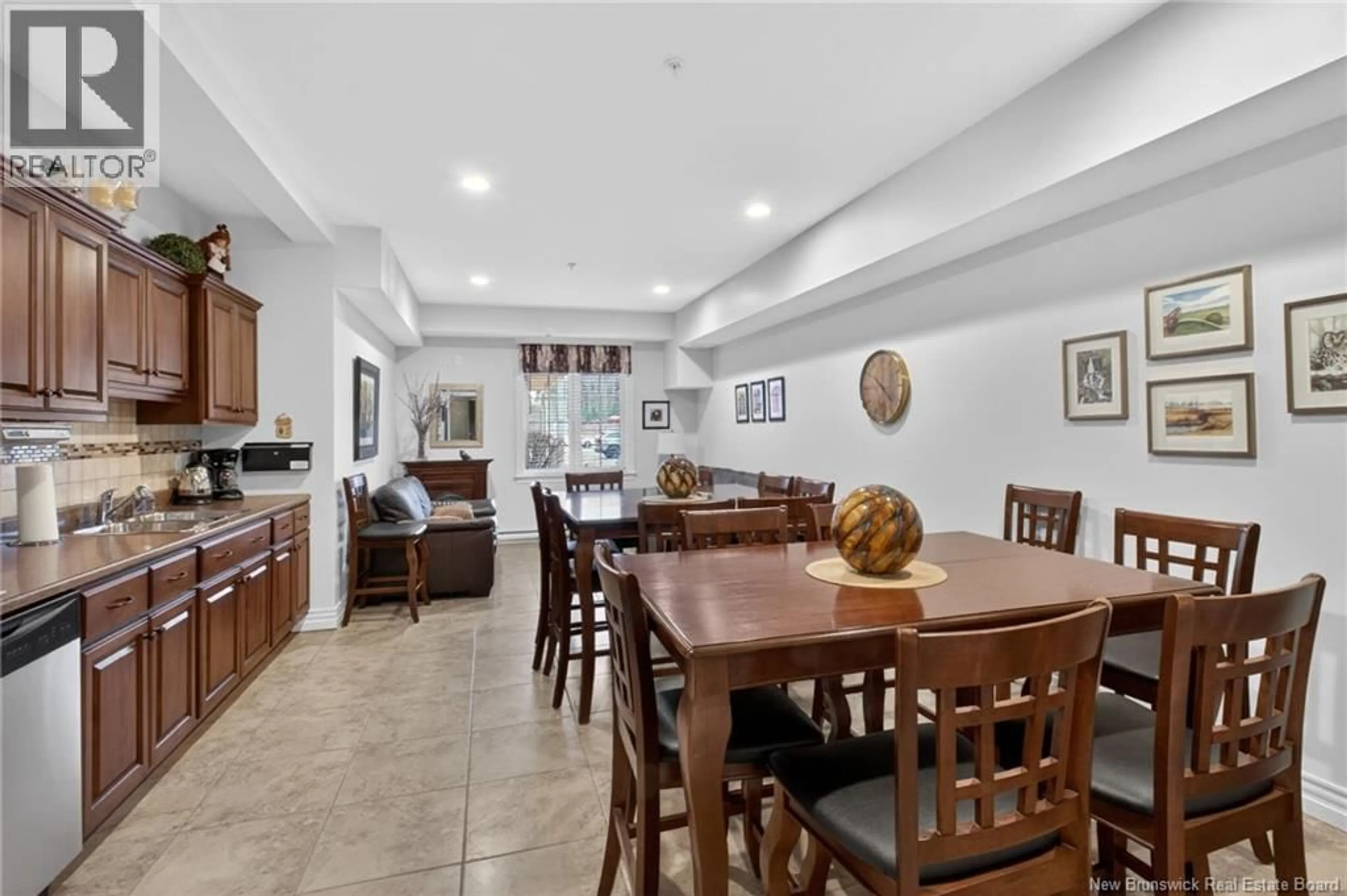 Dining room, ceramic/tile floor for 402 - 65 DIAMOND HEAD COURT, Moncton New Brunswick E1G0V6
