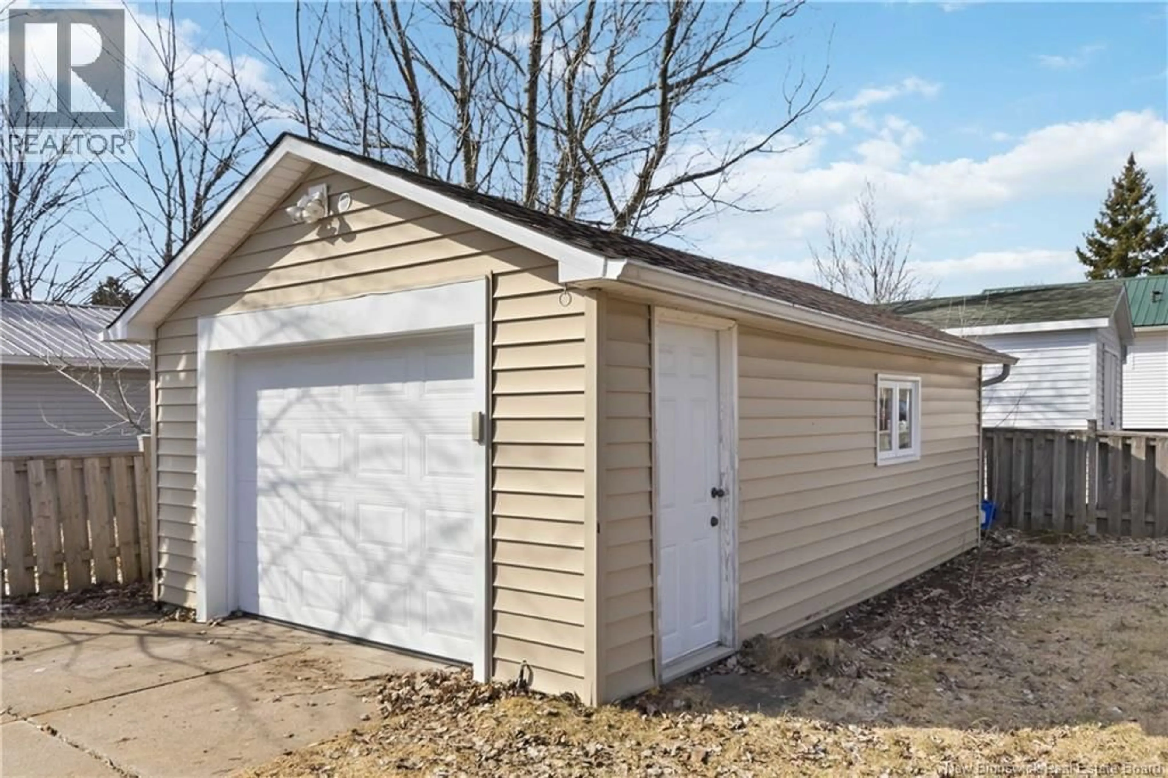 Shed for 206 MCKENZIE AVENUE, Moncton New Brunswick E1C7Z3