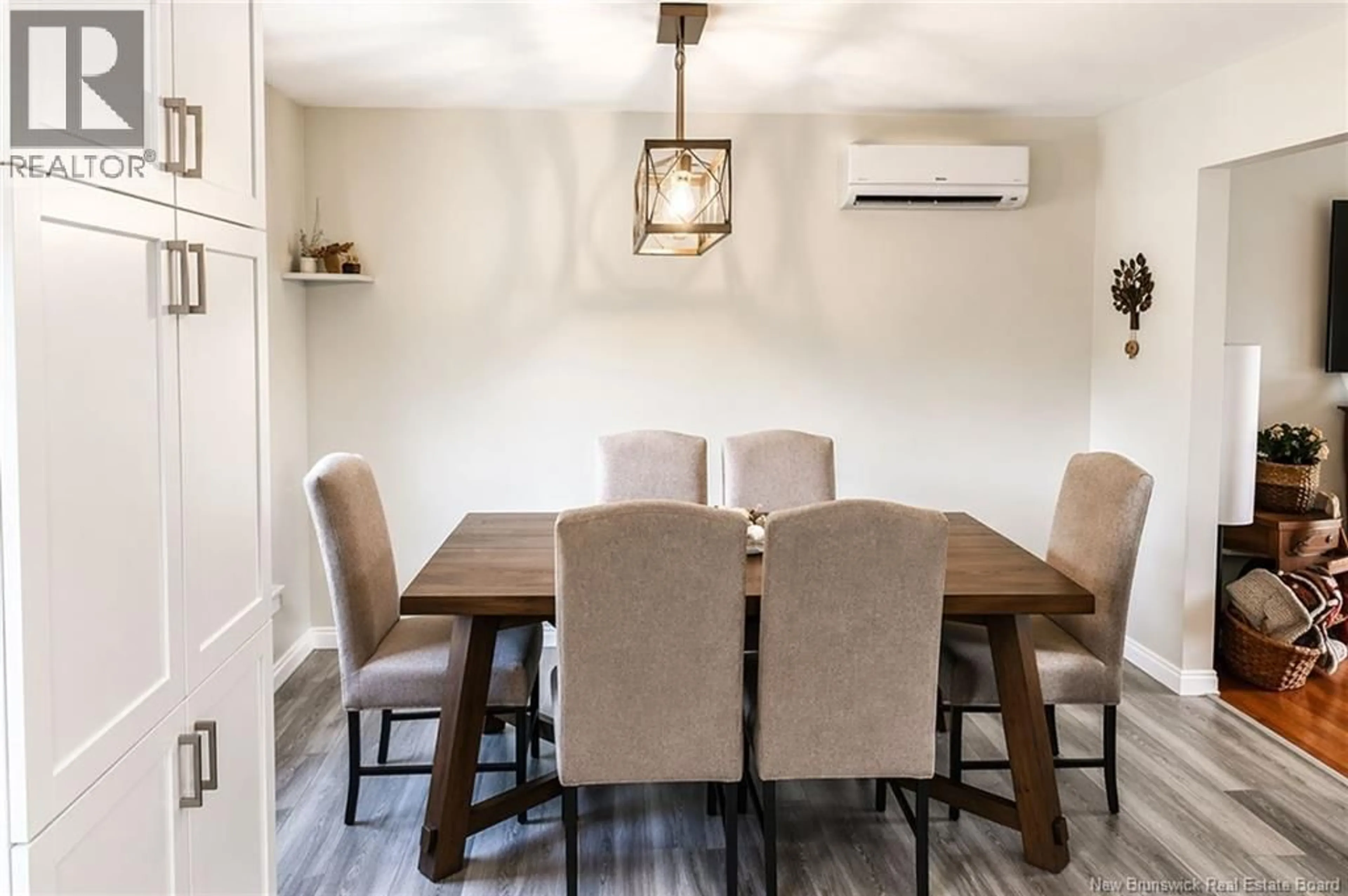 Dining room, wood/laminate floor for 7 HUNTINGTON DRIVE, Baxters Corner New Brunswick E2S2L6