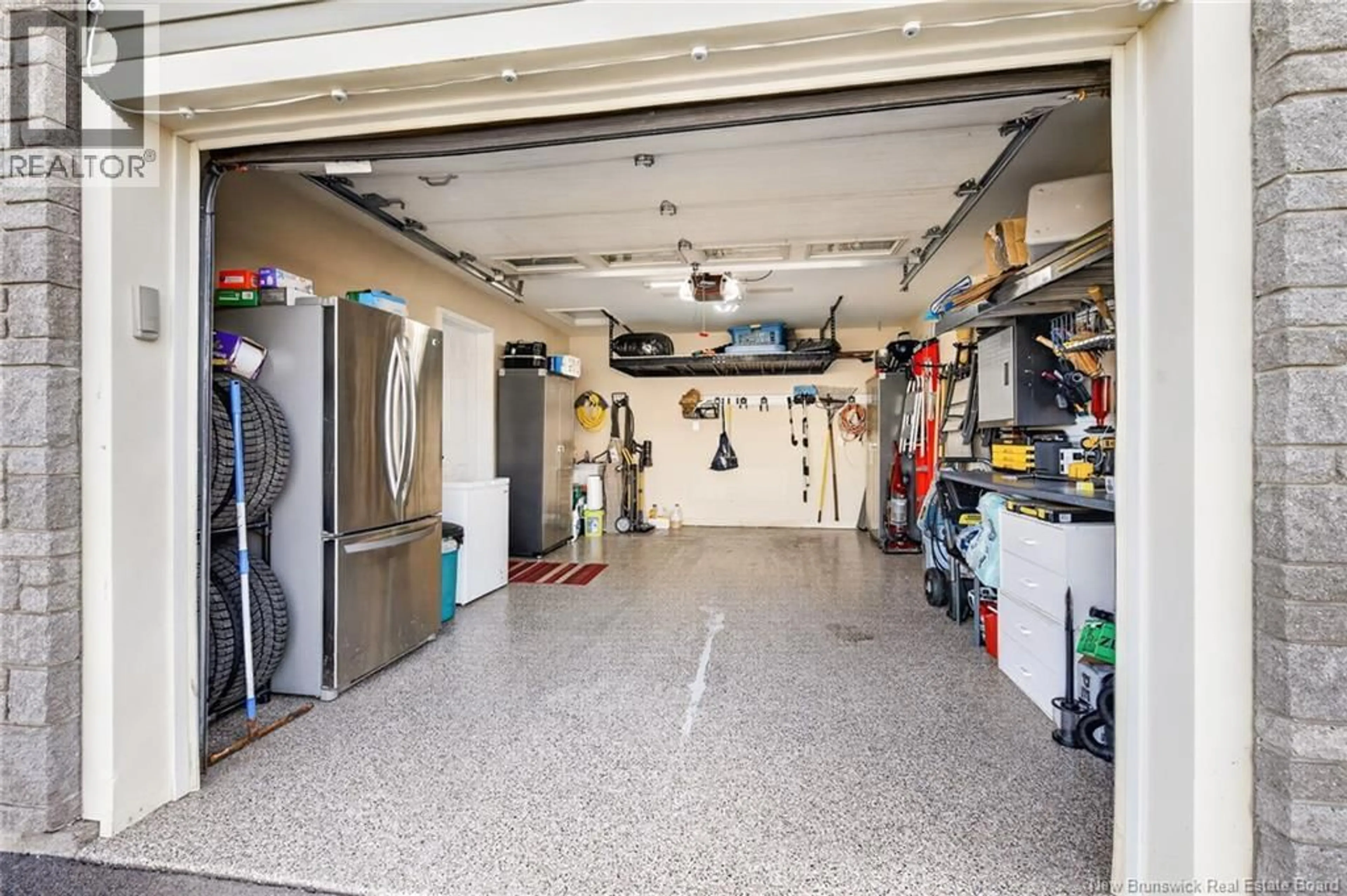 Indoor garage for 22 ADELIE LANE, Moncton New Brunswick E1A0N5