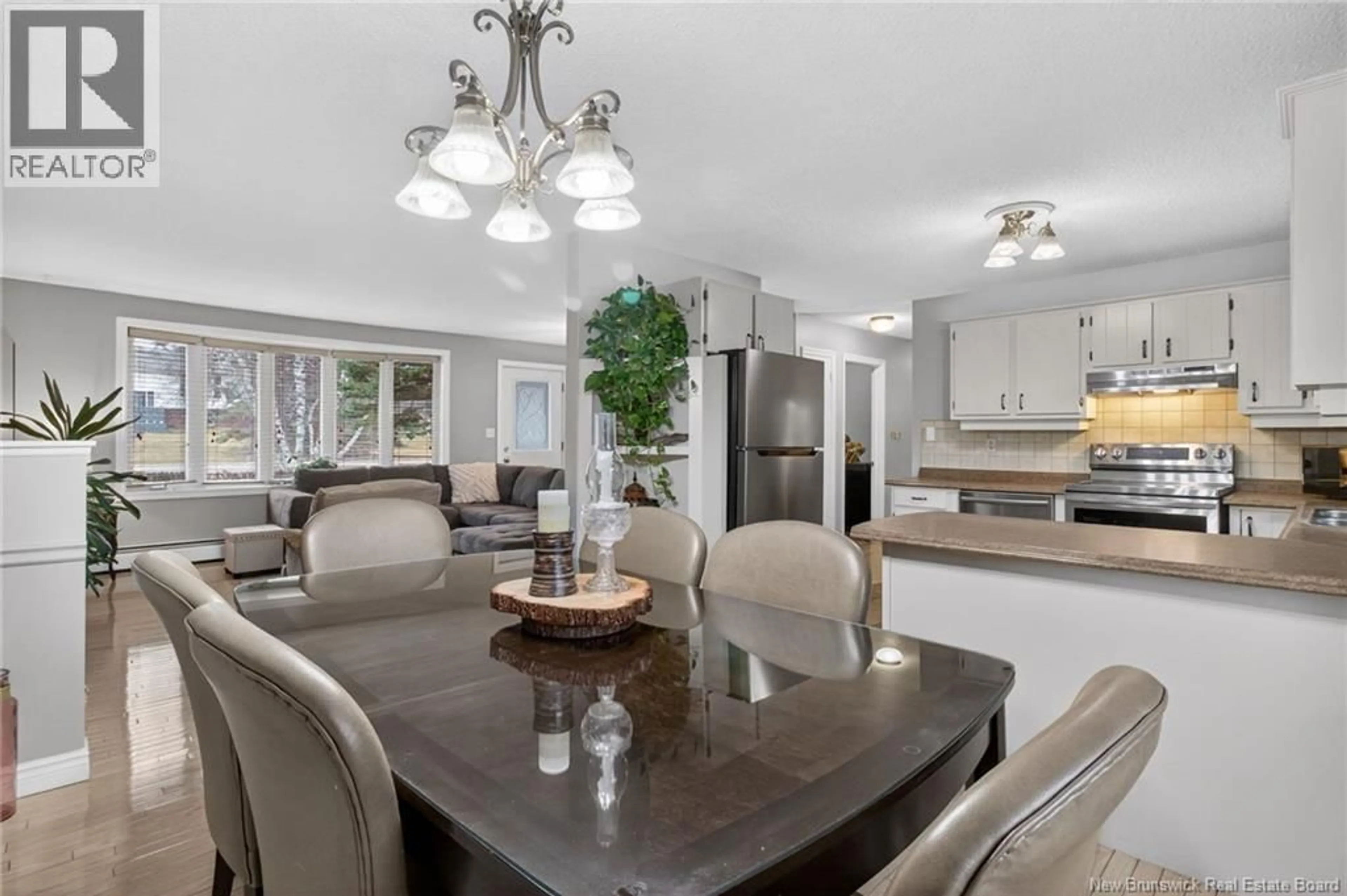 Open concept kitchen, unknown for 393 MARGUERITE STREET, Dieppe New Brunswick E1A7N7