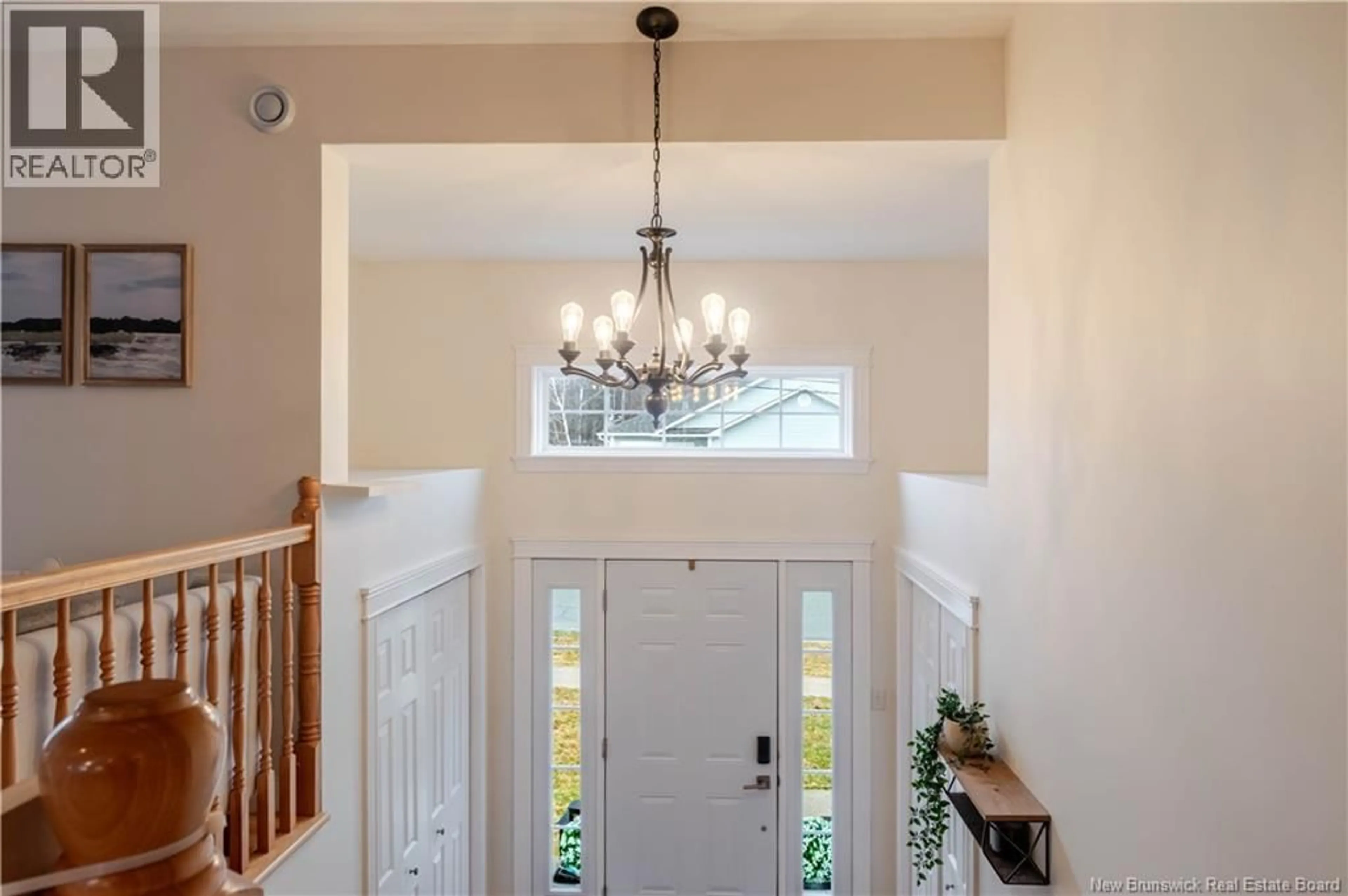 Indoor entryway for 129 JAMES STREET, Fredericton New Brunswick E3G0N9