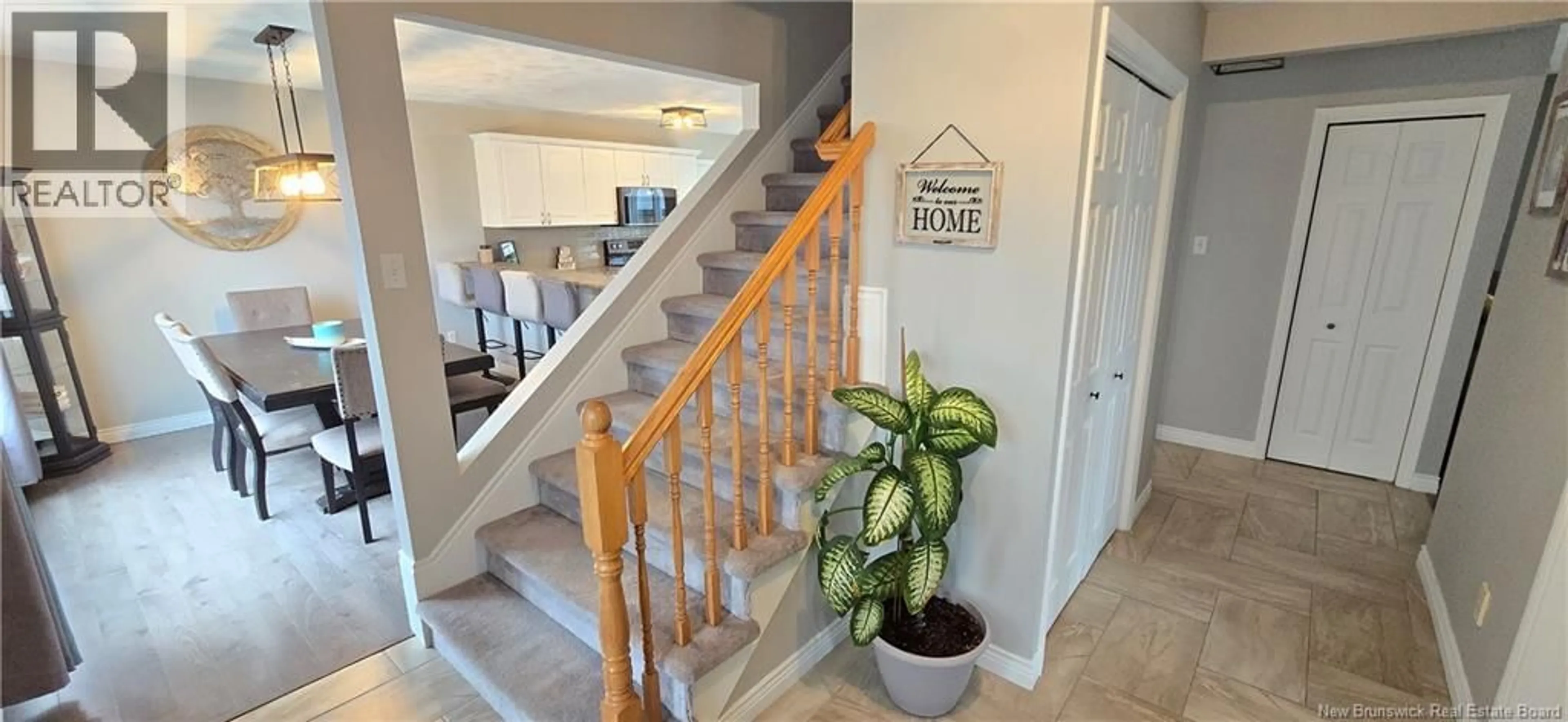 Indoor foyer for 6 BRADEN STREET, Riverview New Brunswick E1B4Y8