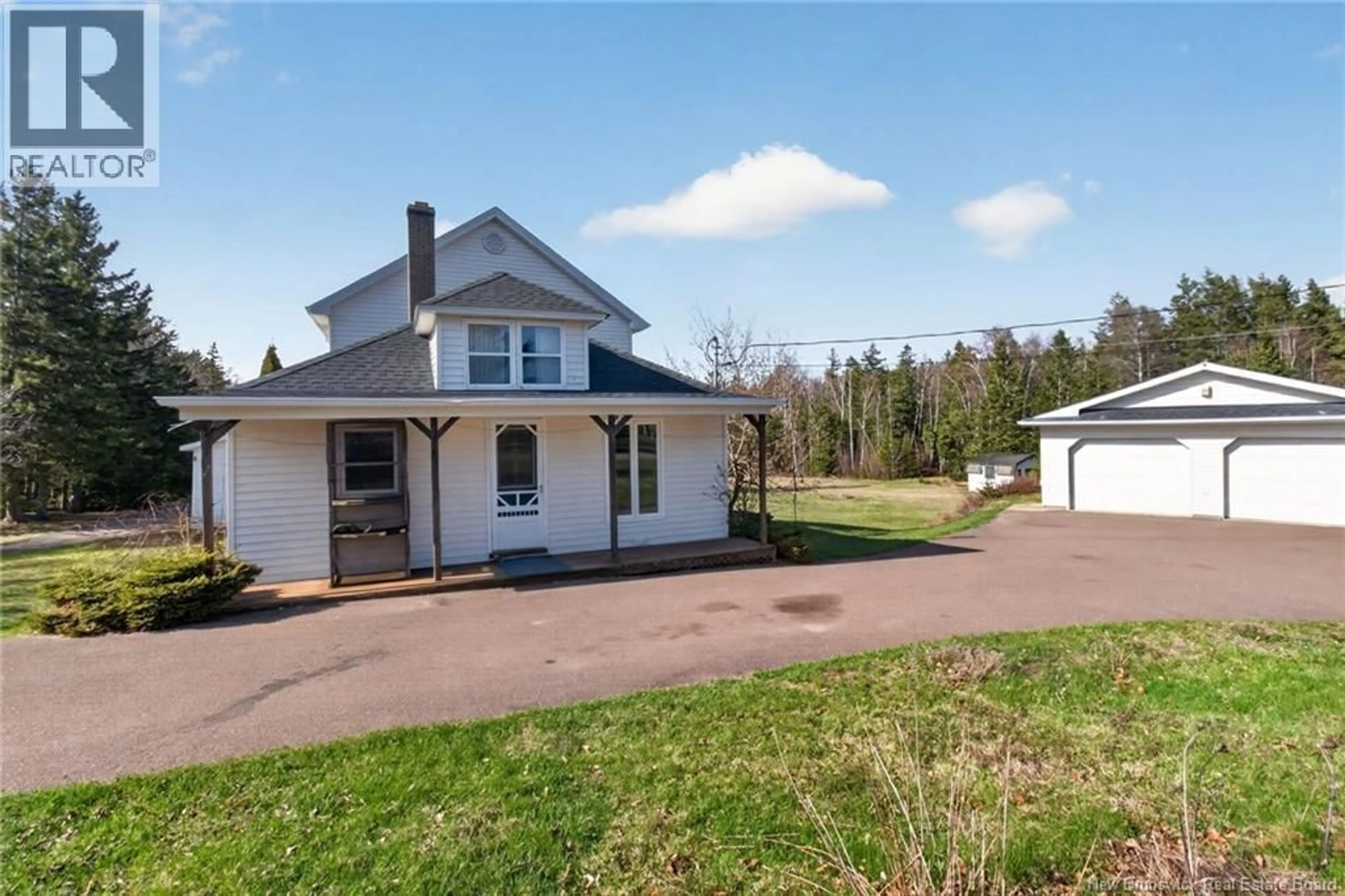 A pic from outside/outdoor area/front of a property/back of a property/a pic from drone, street for 157 SOUTH SHEDIAC RIVER ROAD, Shediac New Brunswick E4R1E5