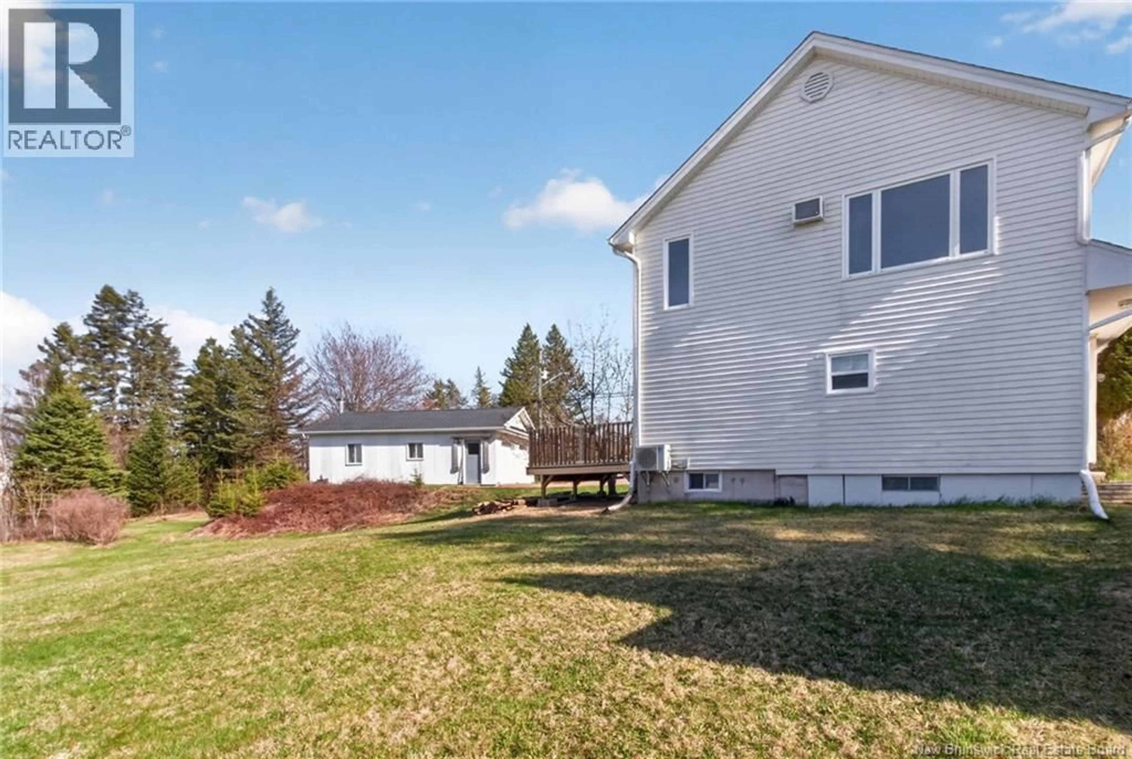 Patio, unknown for 157 SOUTH SHEDIAC RIVER ROAD, Shediac New Brunswick E4R1E5