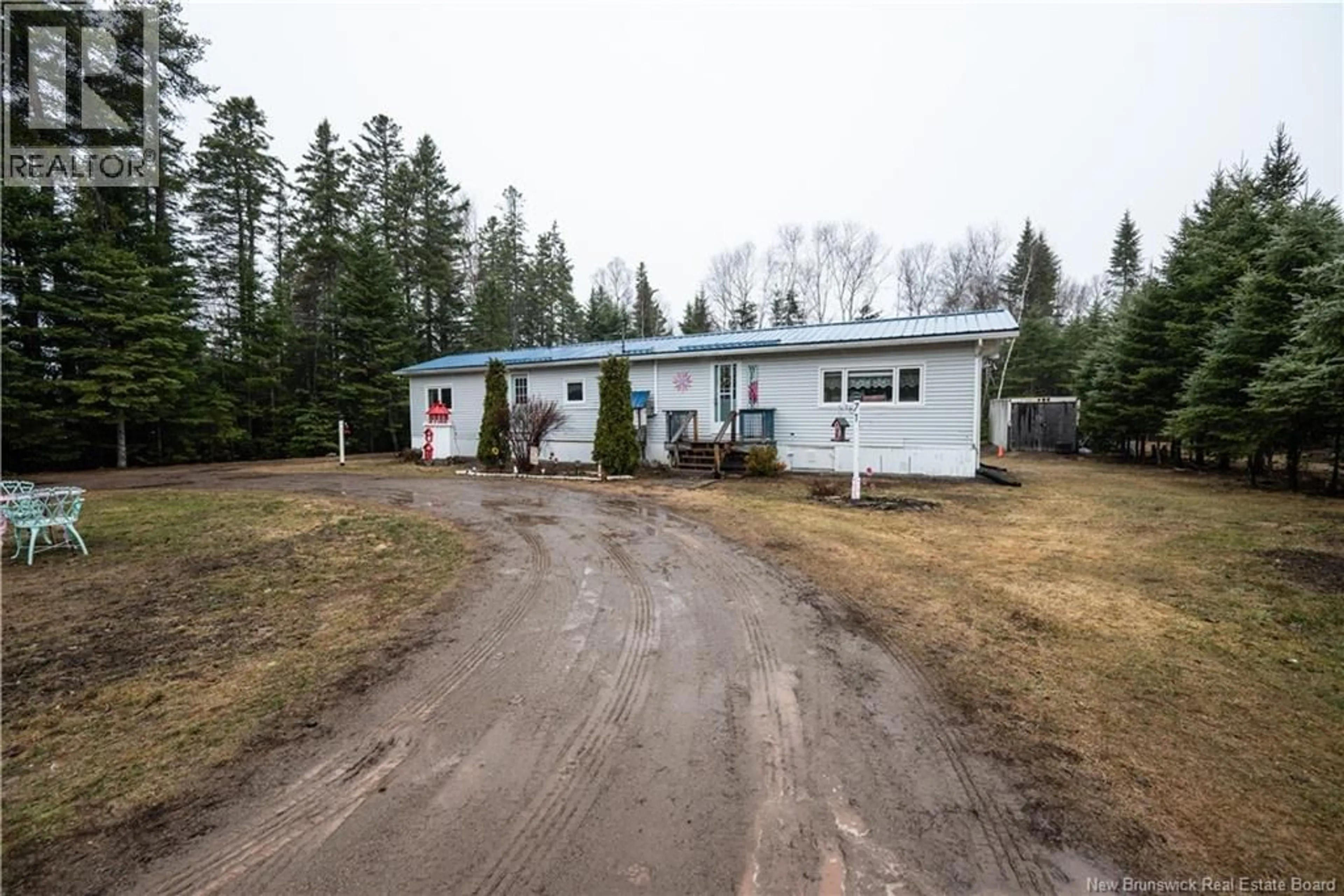 A pic from outside/outdoor area/front of a property/back of a property/a pic from drone, unknown for 71 DU PARC ROAD, Shediac River New Brunswick E4R1H2