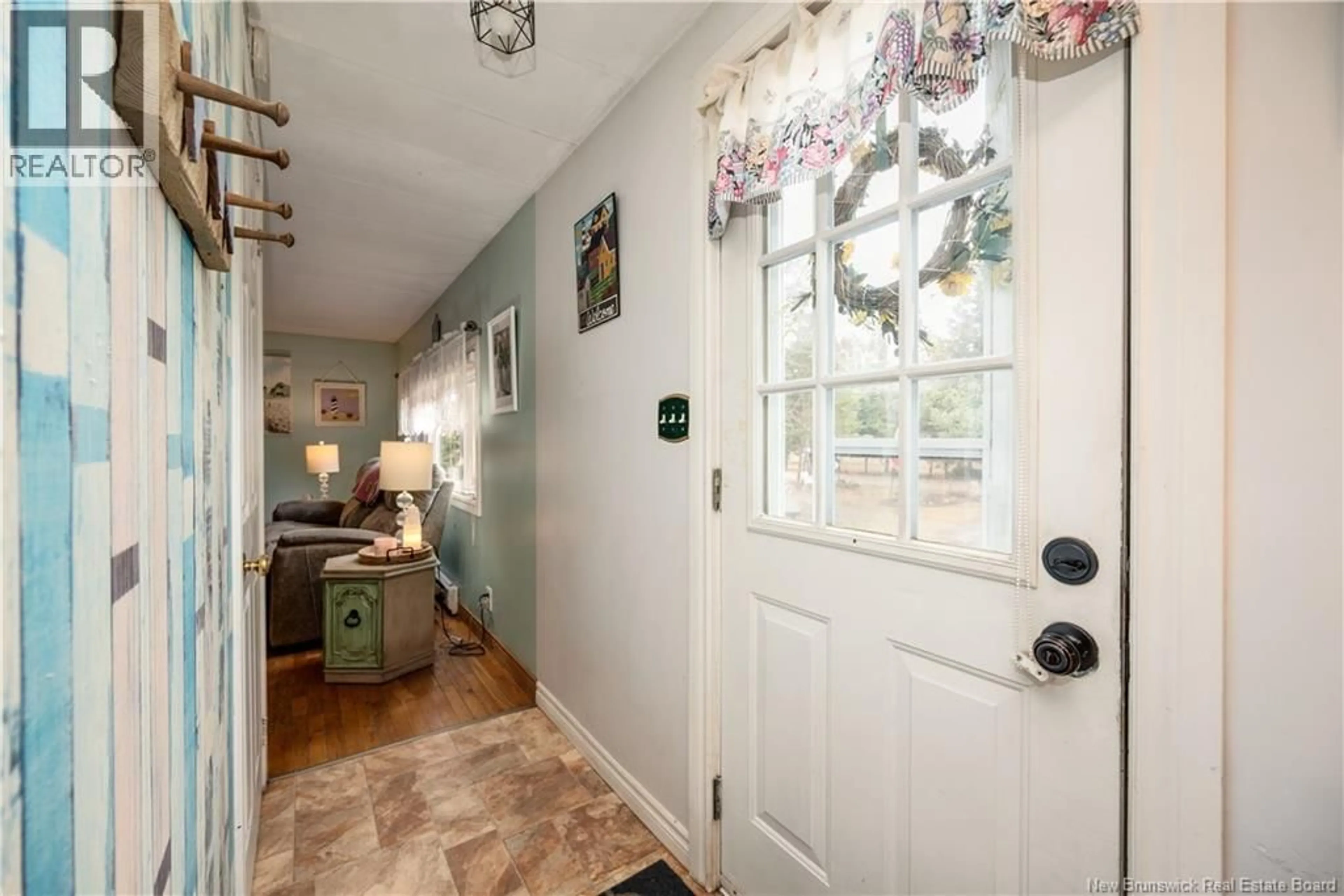 Indoor entryway for 71 DU PARC ROAD, Shediac River New Brunswick E4R1H2