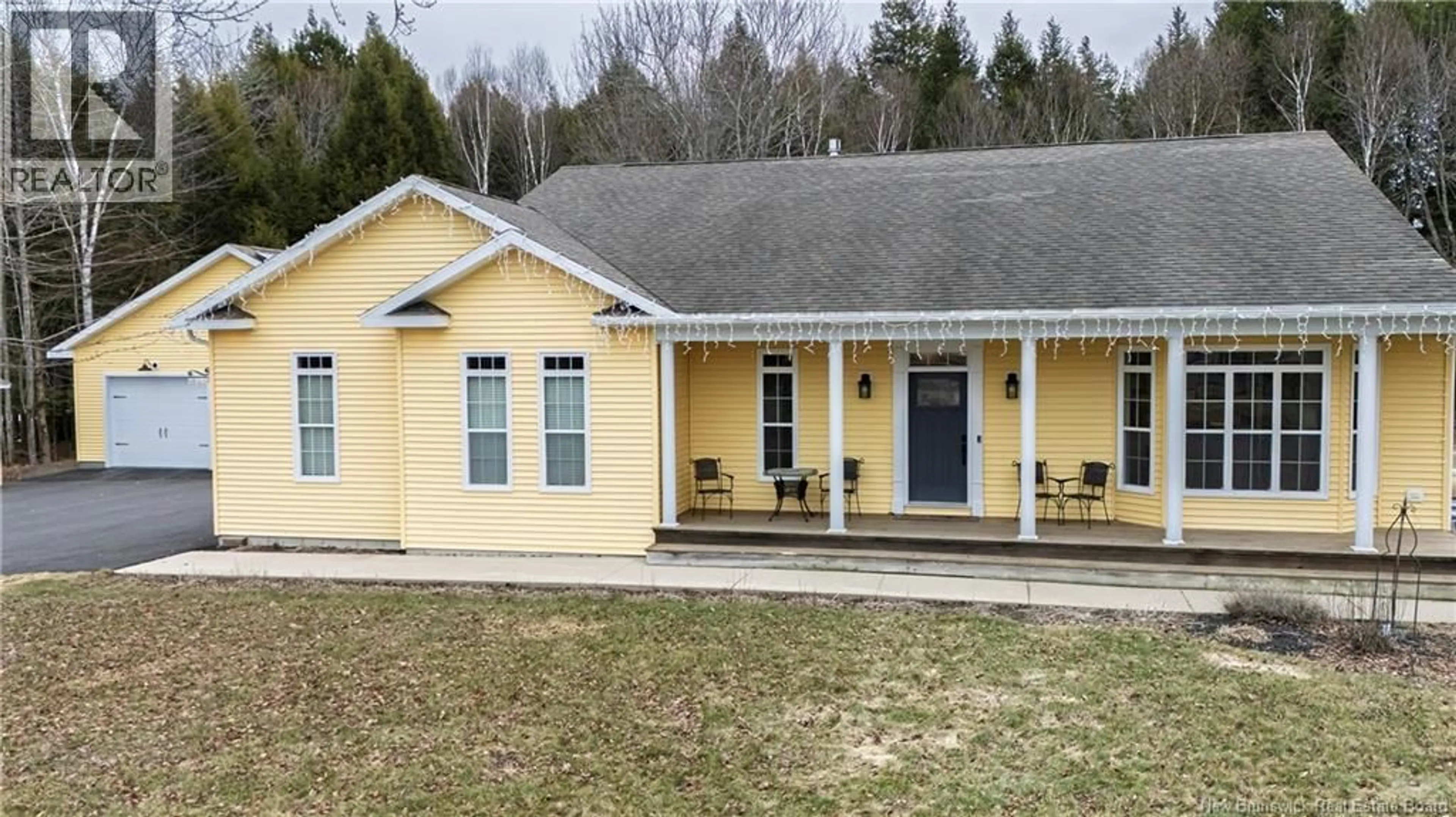 Home with vinyl exterior material, building for 144 COUNTRY WOOD LANE, Richibucto Road New Brunswick E3A0Y6