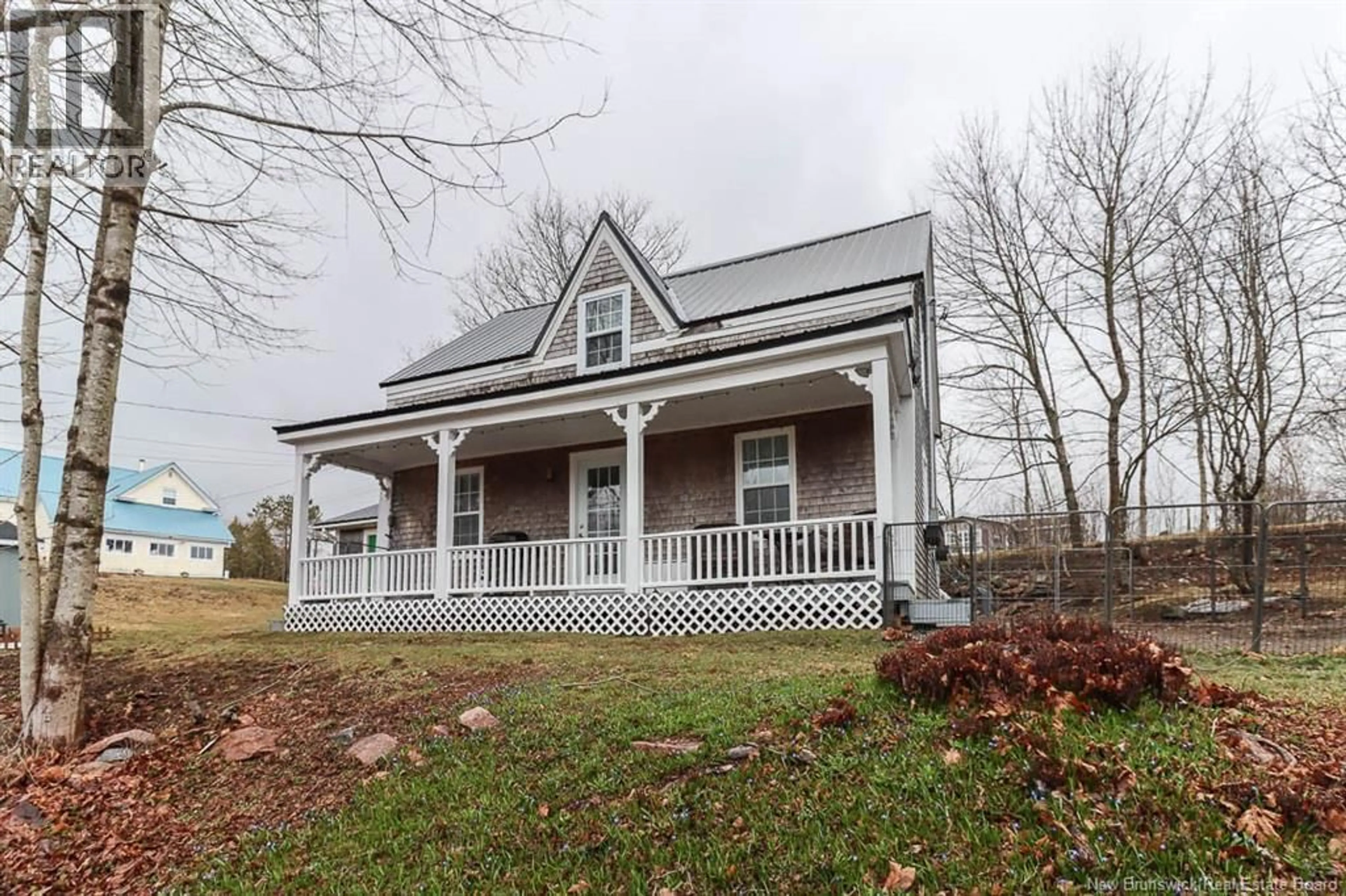 Home with vinyl exterior material, building for 10 PANCAKE HILL RD, St George New Brunswick E5C3K9