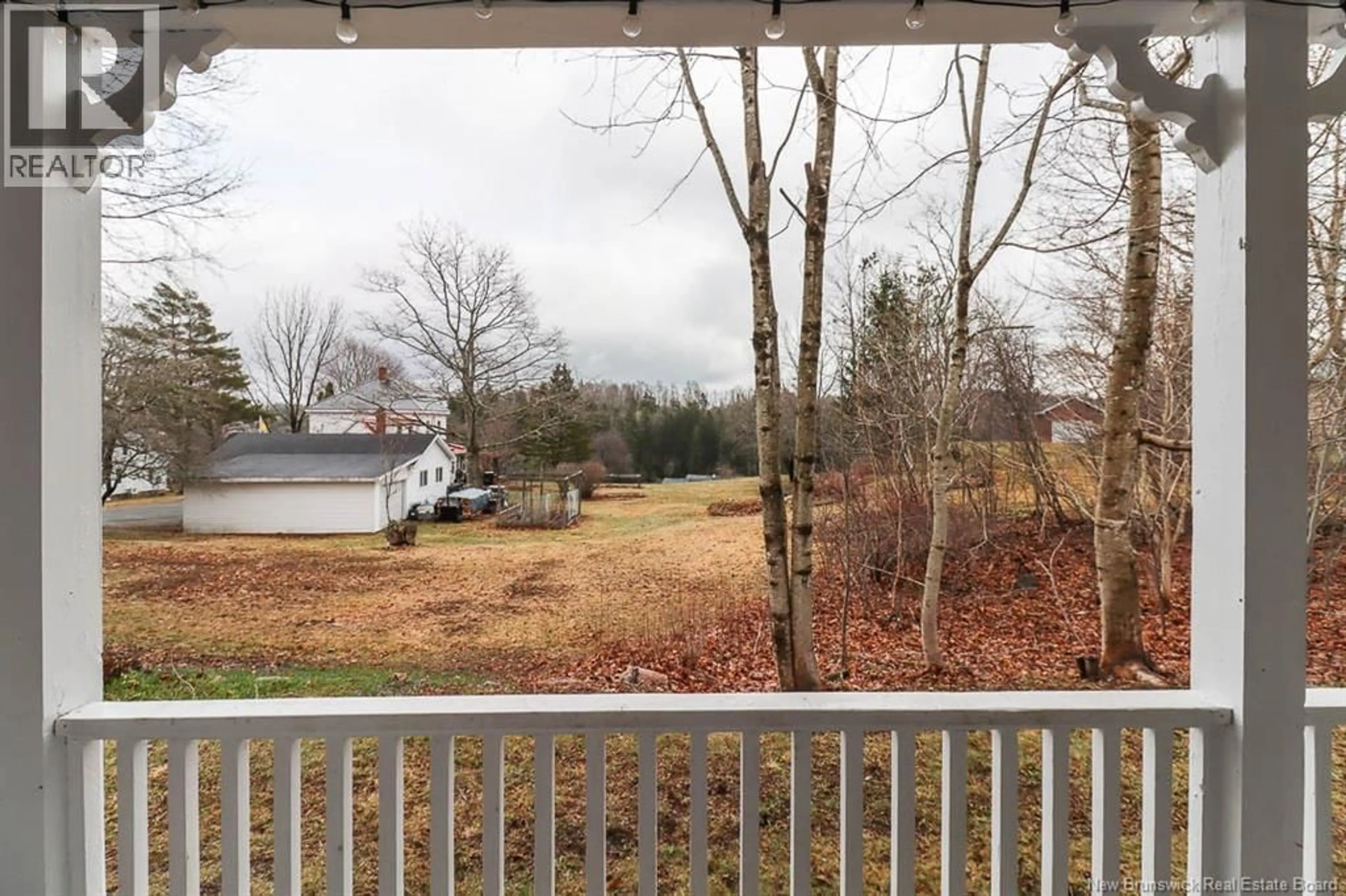 A pic from outside/outdoor area/front of a property/back of a property/a pic from drone, unknown for 10 PANCAKE HILL RD, St George New Brunswick E5C3K9