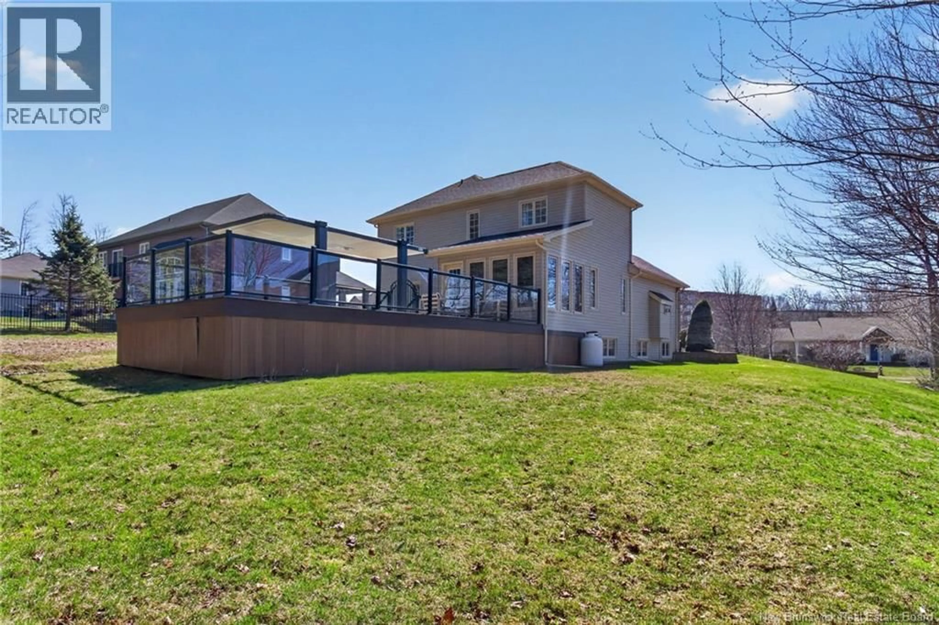 Patio, unknown for 142 DU GOLF STREET, Dieppe New Brunswick E1A8J6