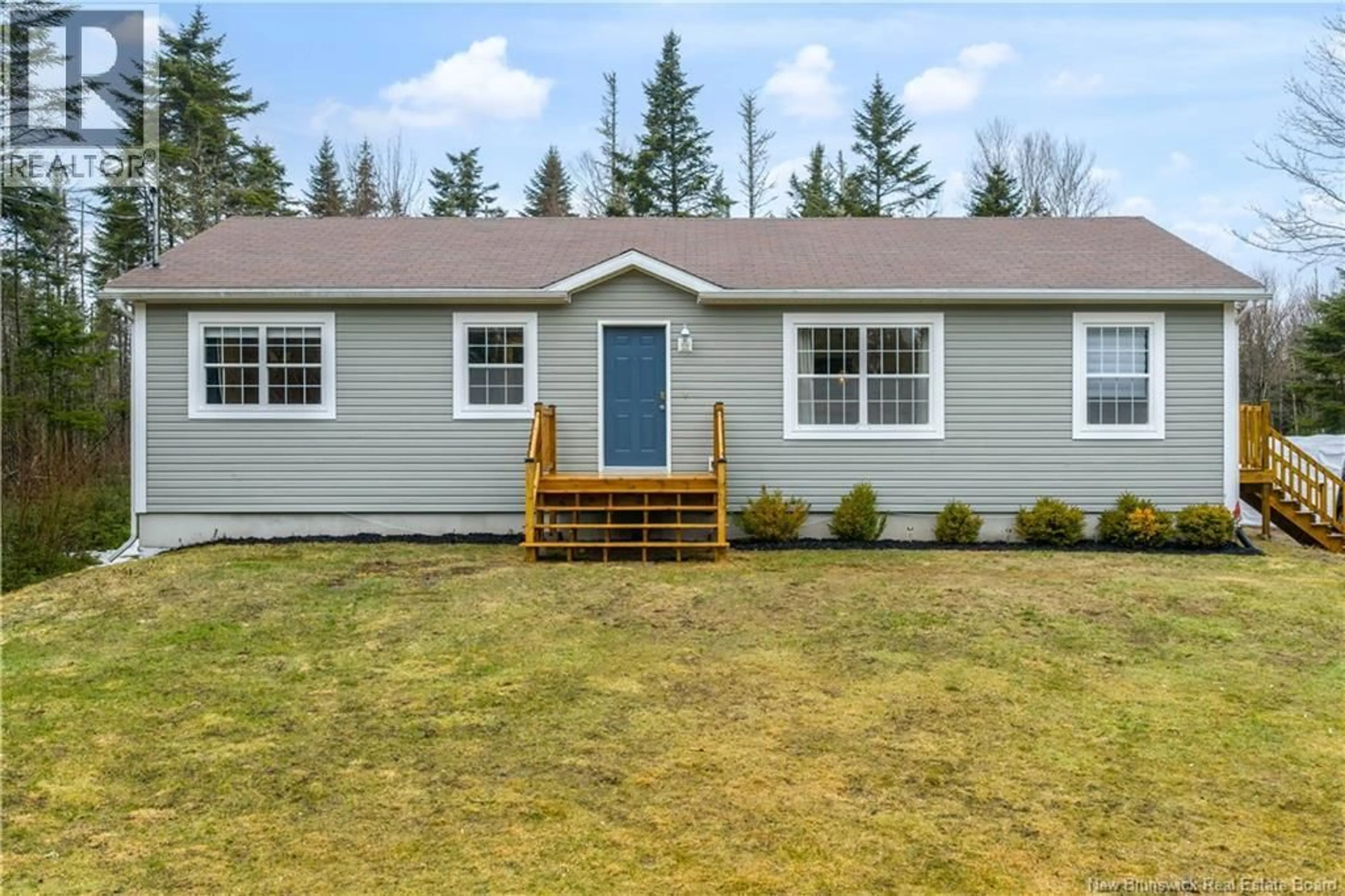 Home with vinyl exterior material, unknown for 2061 ROUTE 825, Fairfield New Brunswick E5R1X6