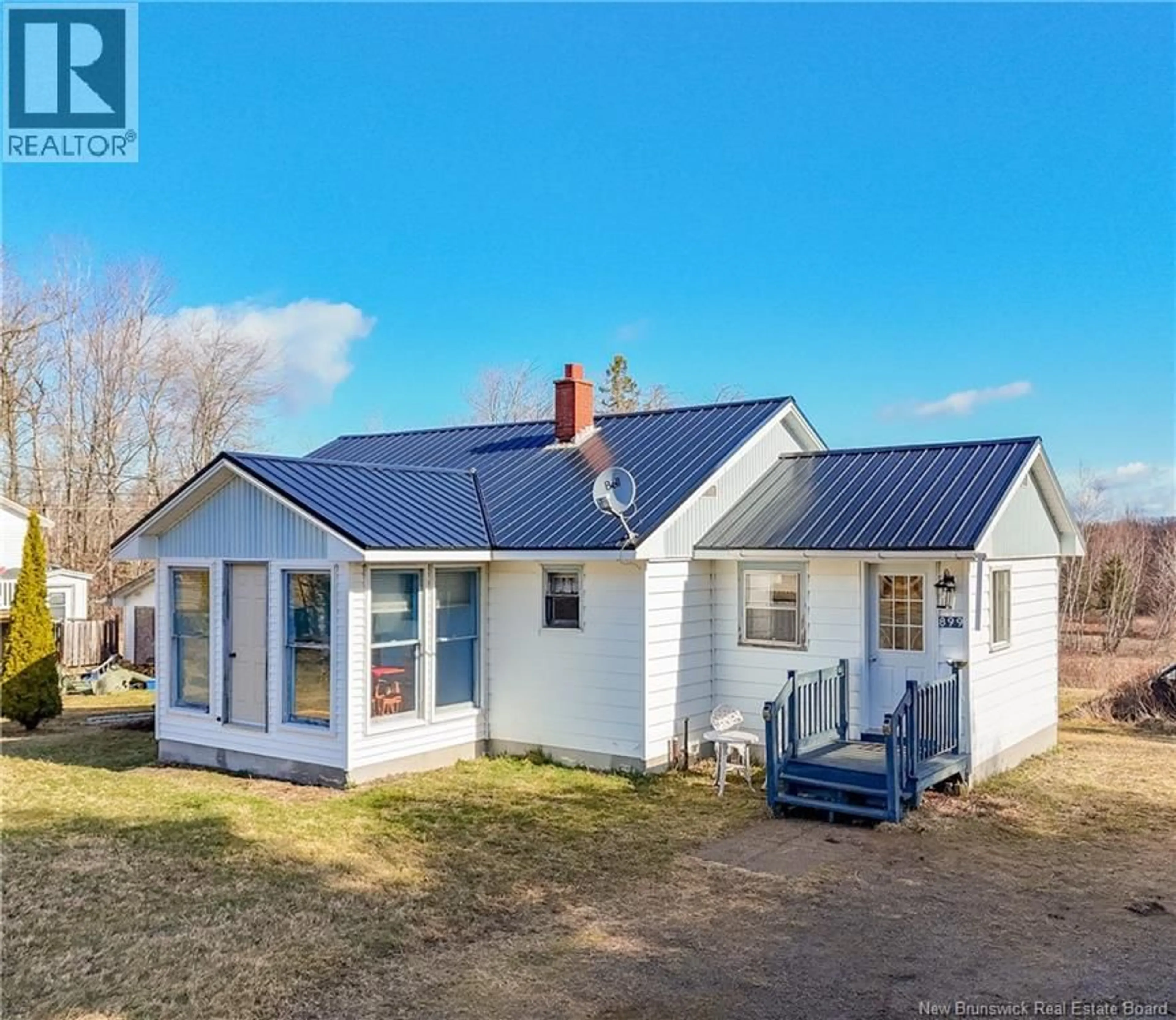 A pic from outside/outdoor area/front of a property/back of a property/a pic from drone, building for 899 ROUTE 102, Swan Creek New Brunswick E2V2Y3