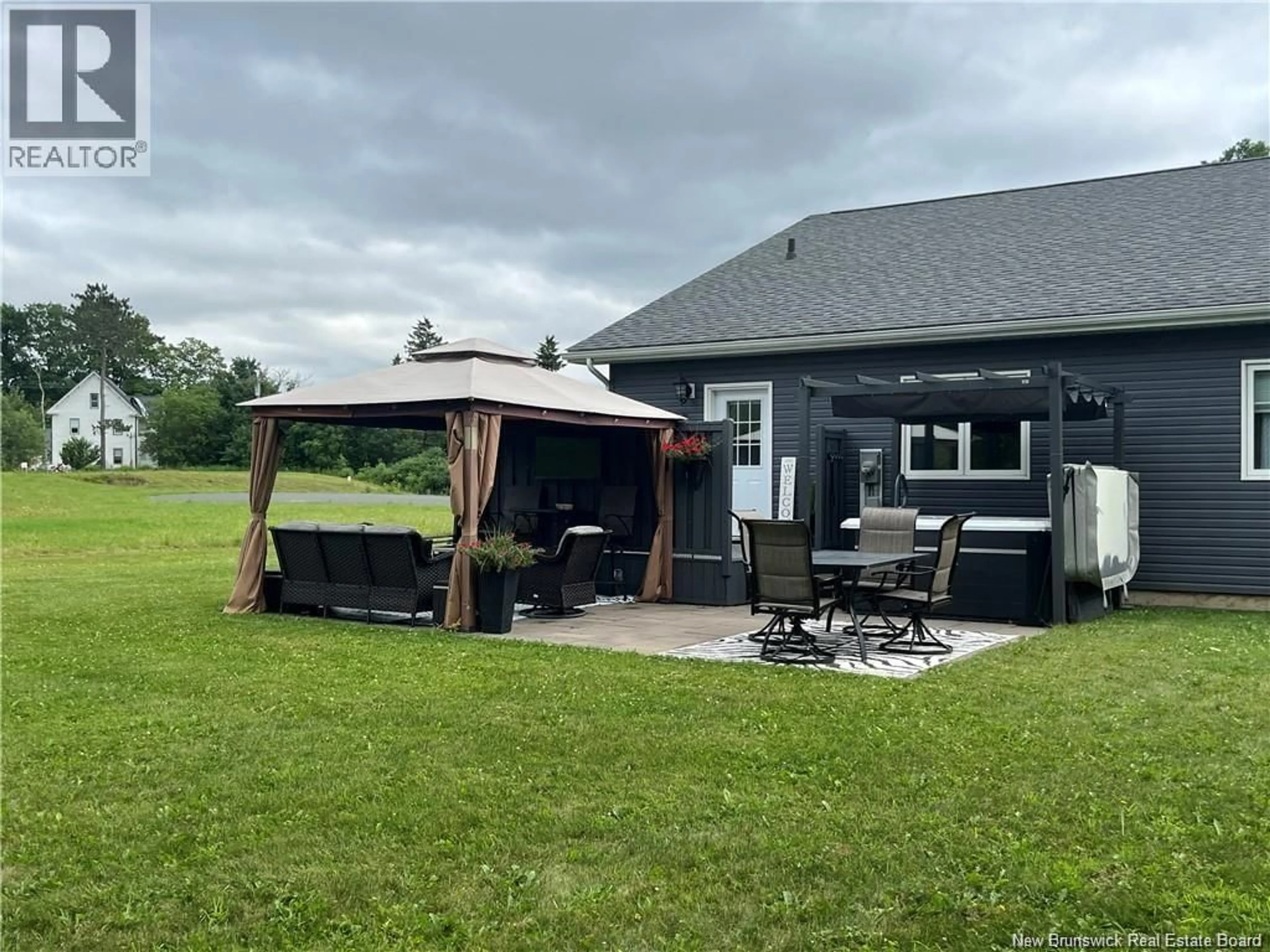 Patio, unknown for 17 NIGHTINGALE COURT, Florenceville-Bristol New Brunswick E7L0C6