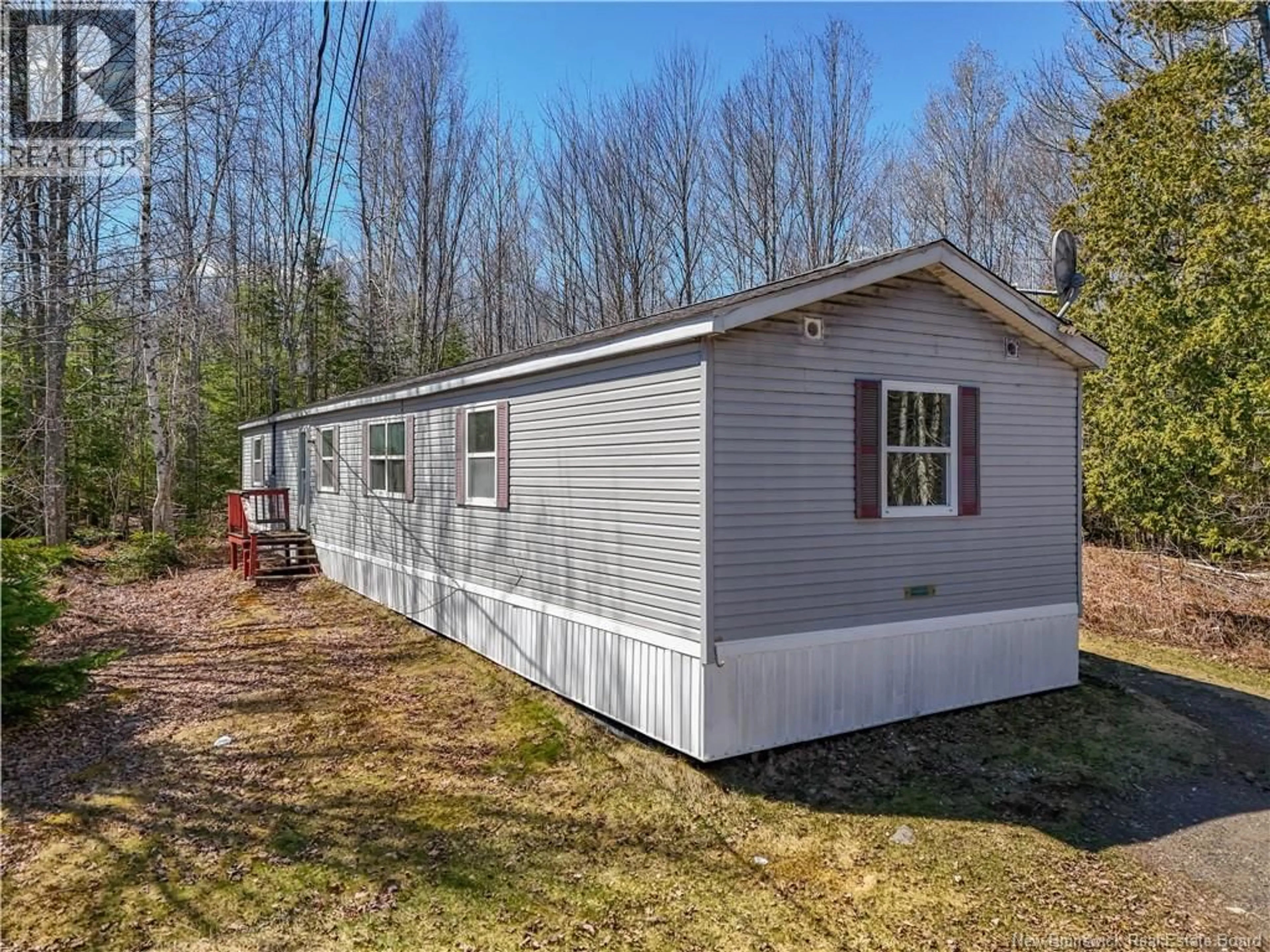 Home with vinyl exterior material, street for 21 CASS DRIVE, Waasis New Brunswick E3B9G9